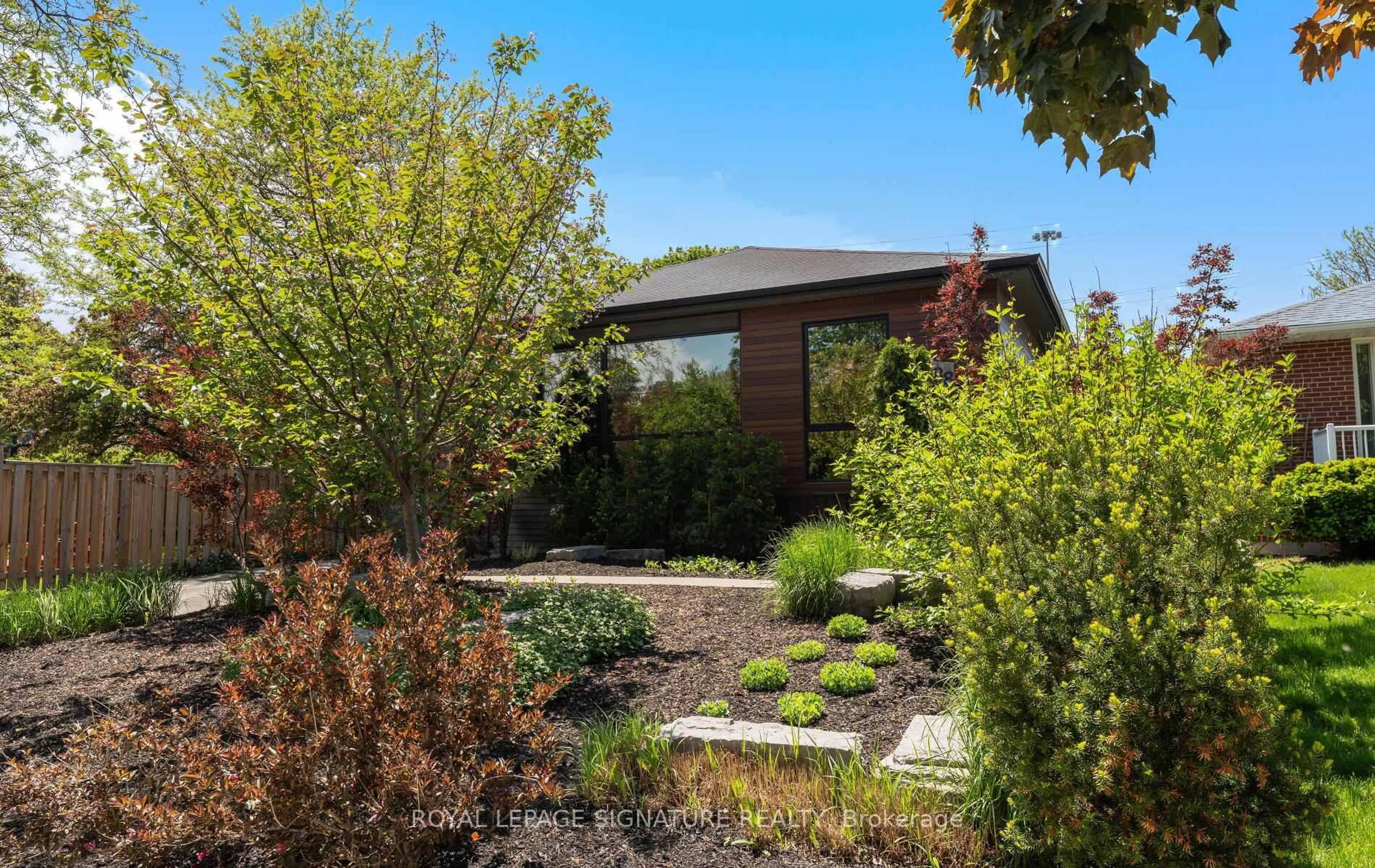 Unknown for 88 Beaver Bend Cres, Toronto Ontario M9B 5R6