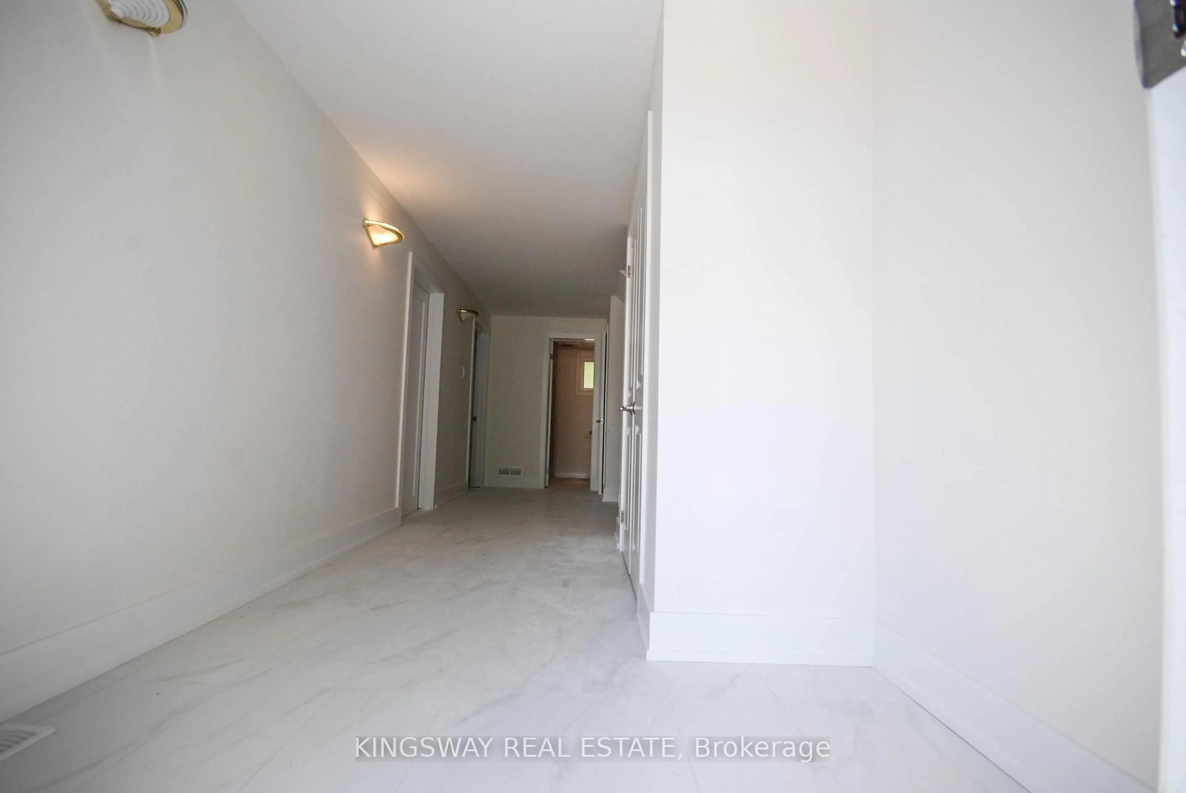 A pic of a room for 24 Archdekin Dr, Brampton Ontario L6V 1Y3