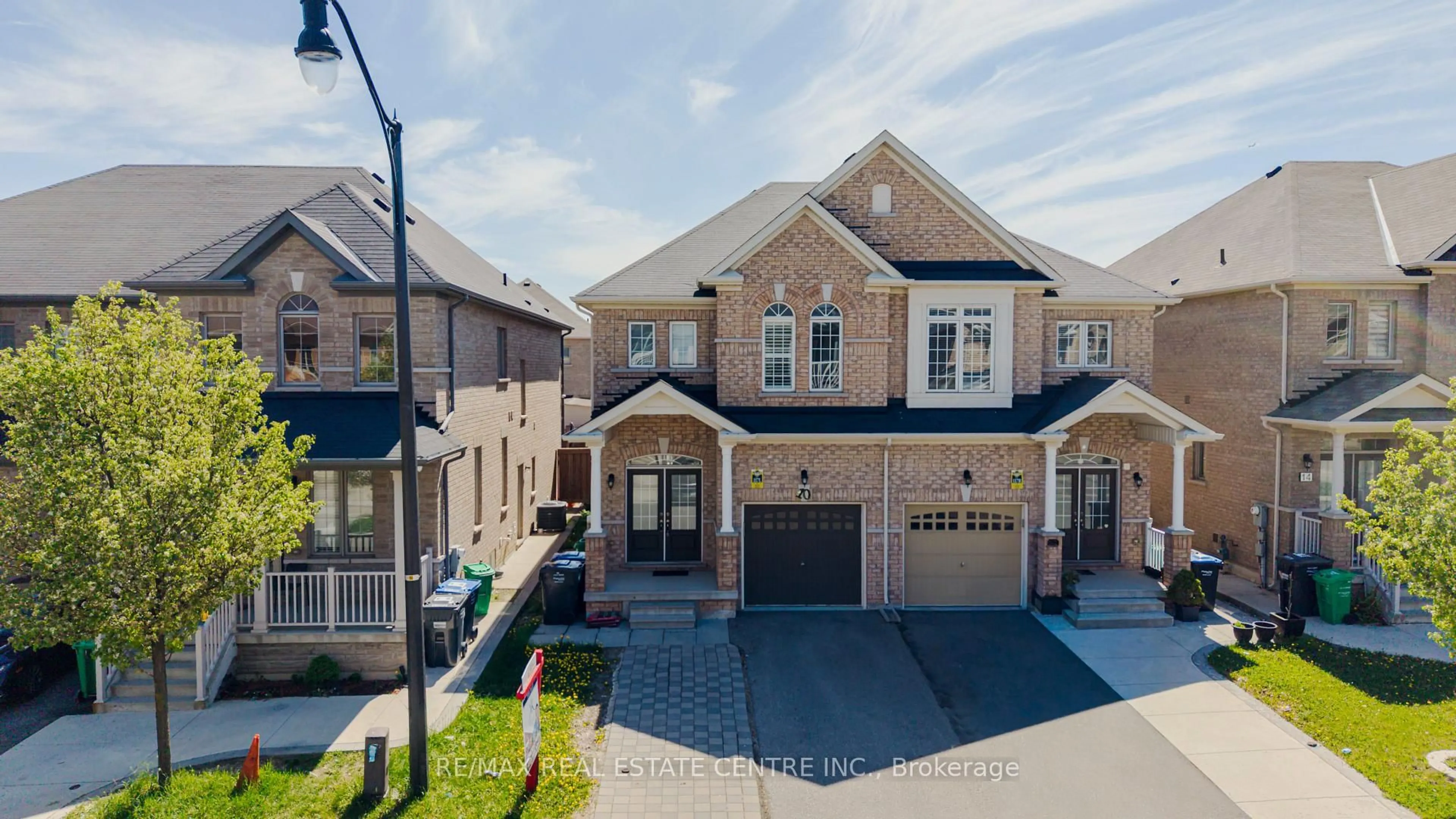 Home with brick exterior material, street for 10 Ebury Dr, Brampton Ontario L6X 0Z3