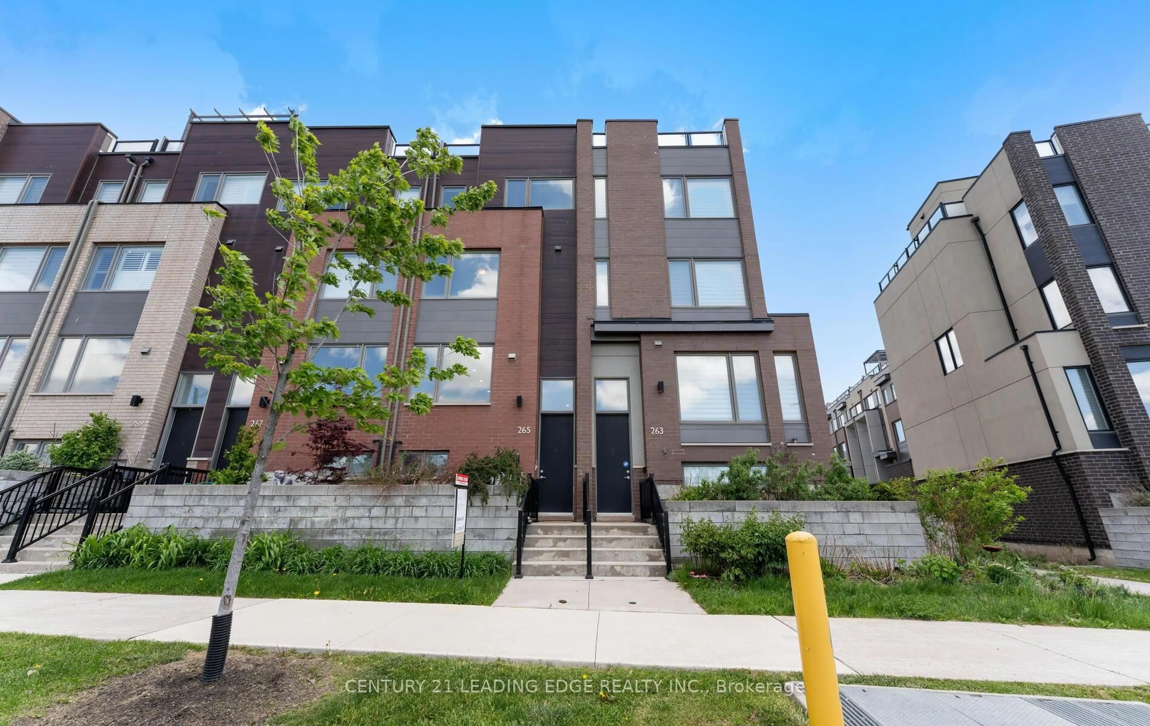 Home with brick exterior material, street for 265 Downsview Park Blvd, Toronto Ontario M3K 0B6