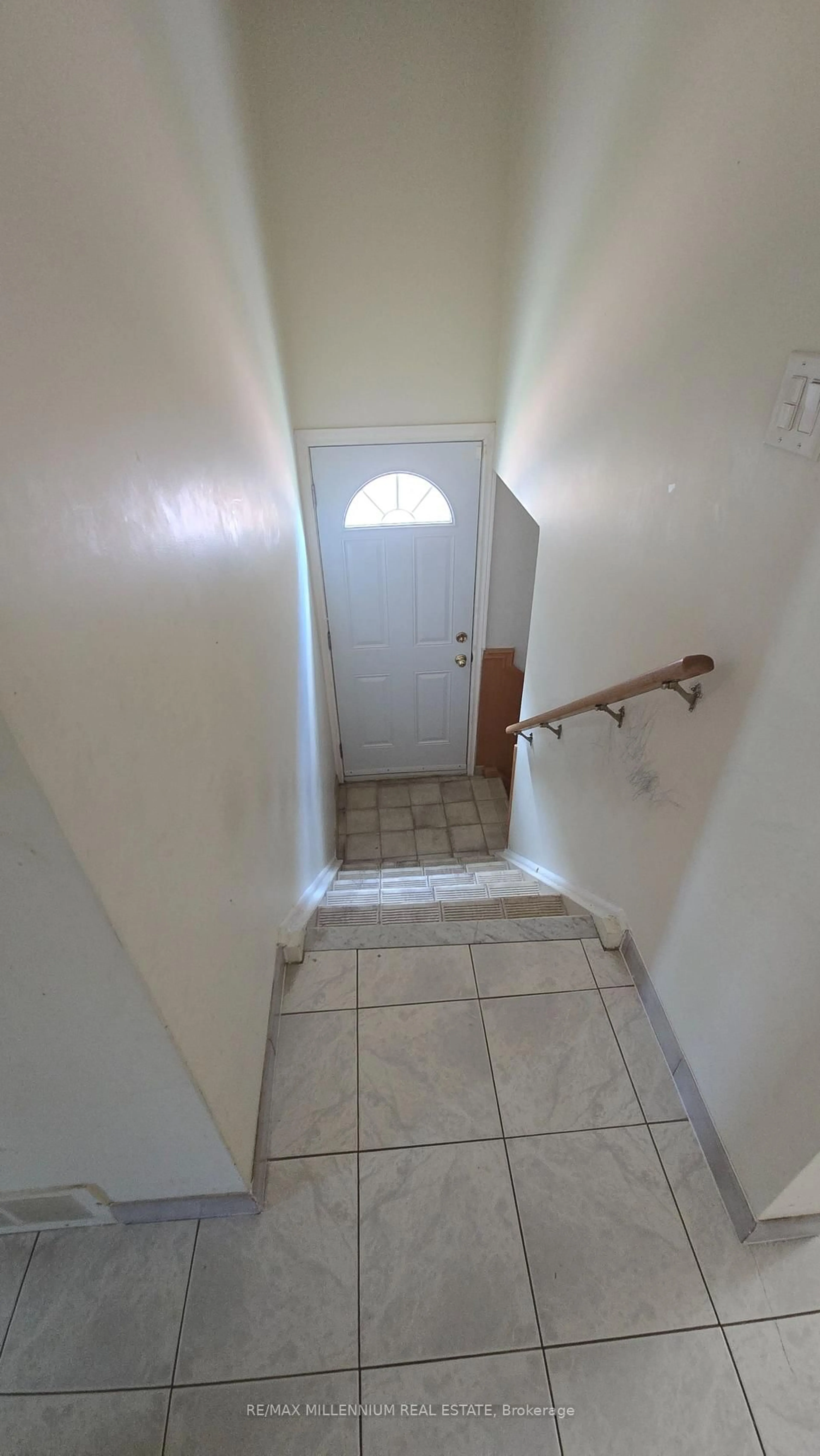 Unknown for 130 Ardwick Blvd, Toronto Ontario M9M 1W2