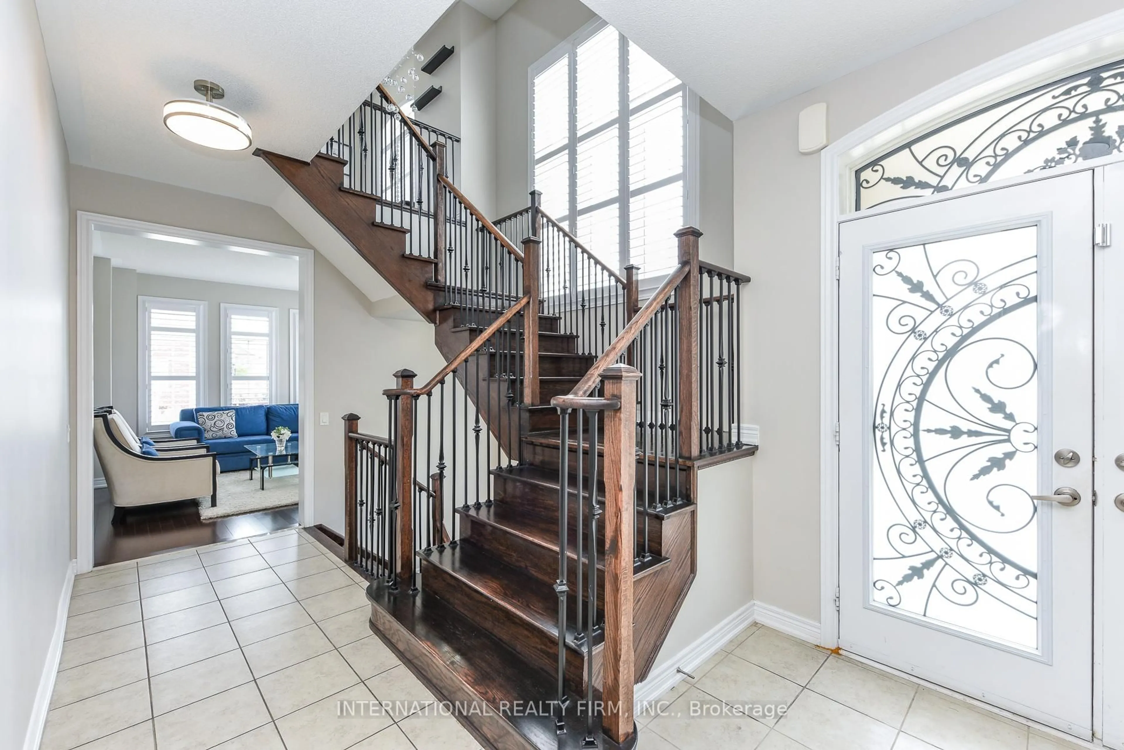 Unknown for 578 Dougall Ave, Caledon Ontario L7C 3Z4
