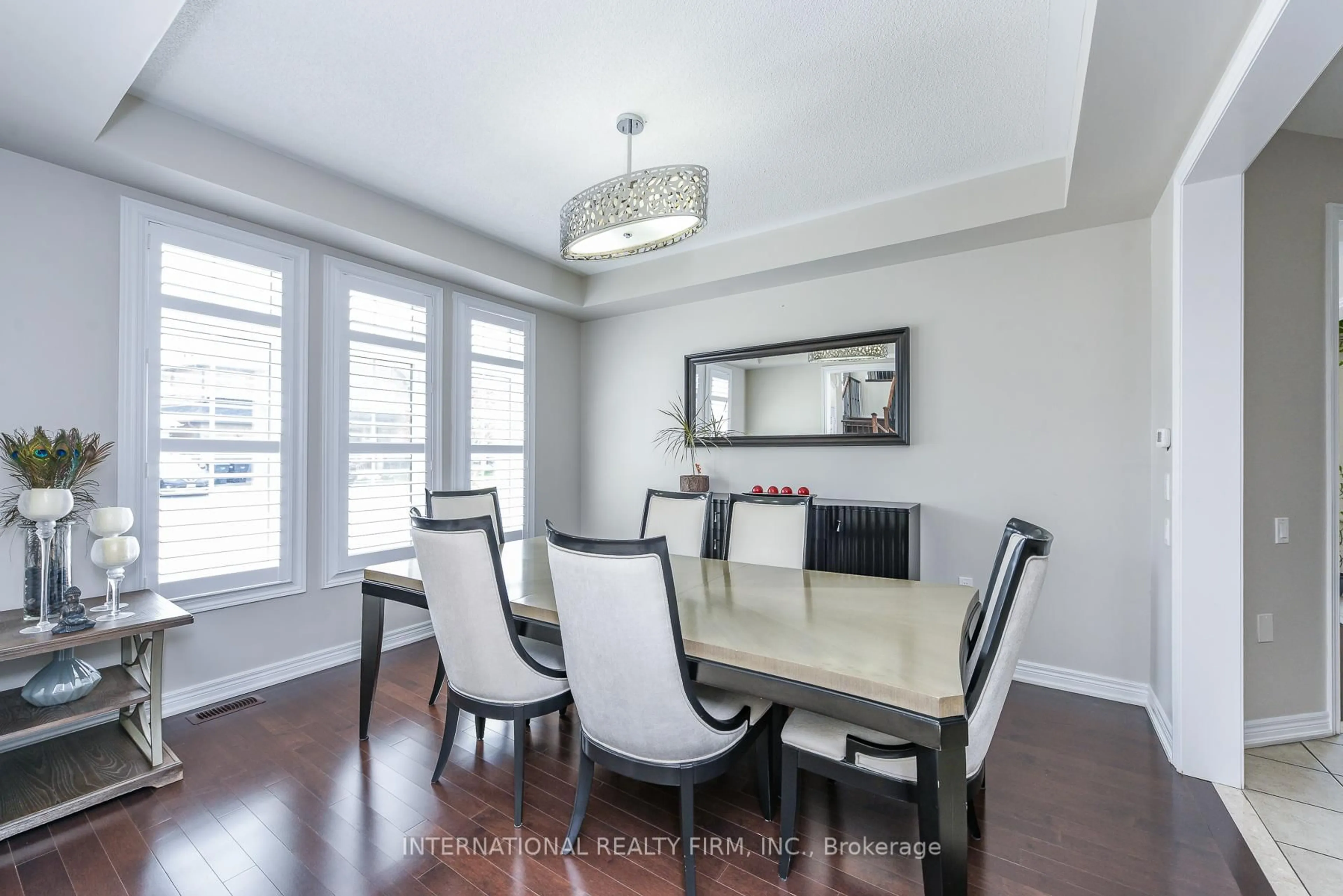 Dining room, unknown for 578 Dougall Ave, Caledon Ontario L7C 3Z4
