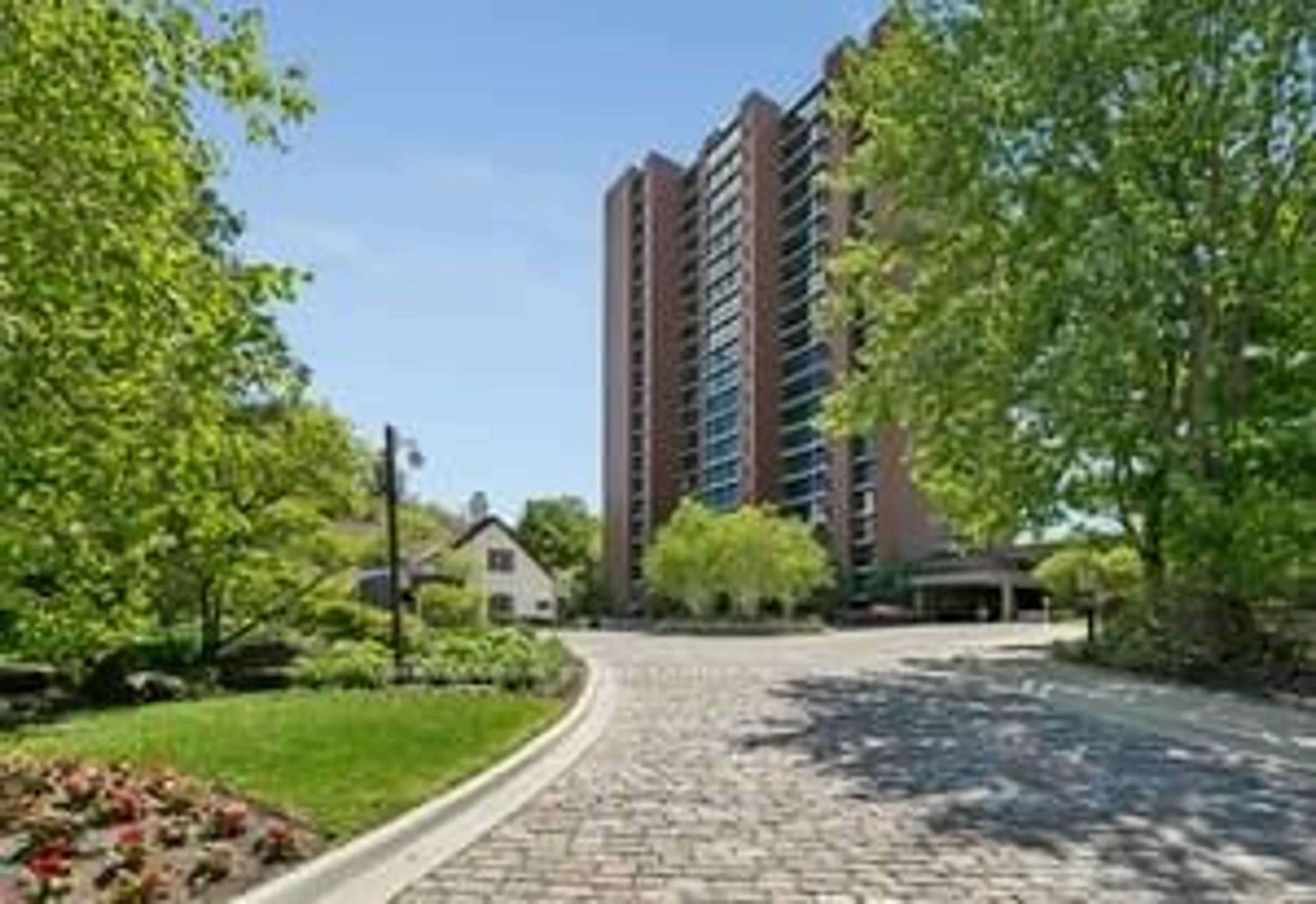 Unknown for 1400 Dixie Rd #609, Mississauga Ontario L5E 3E1
