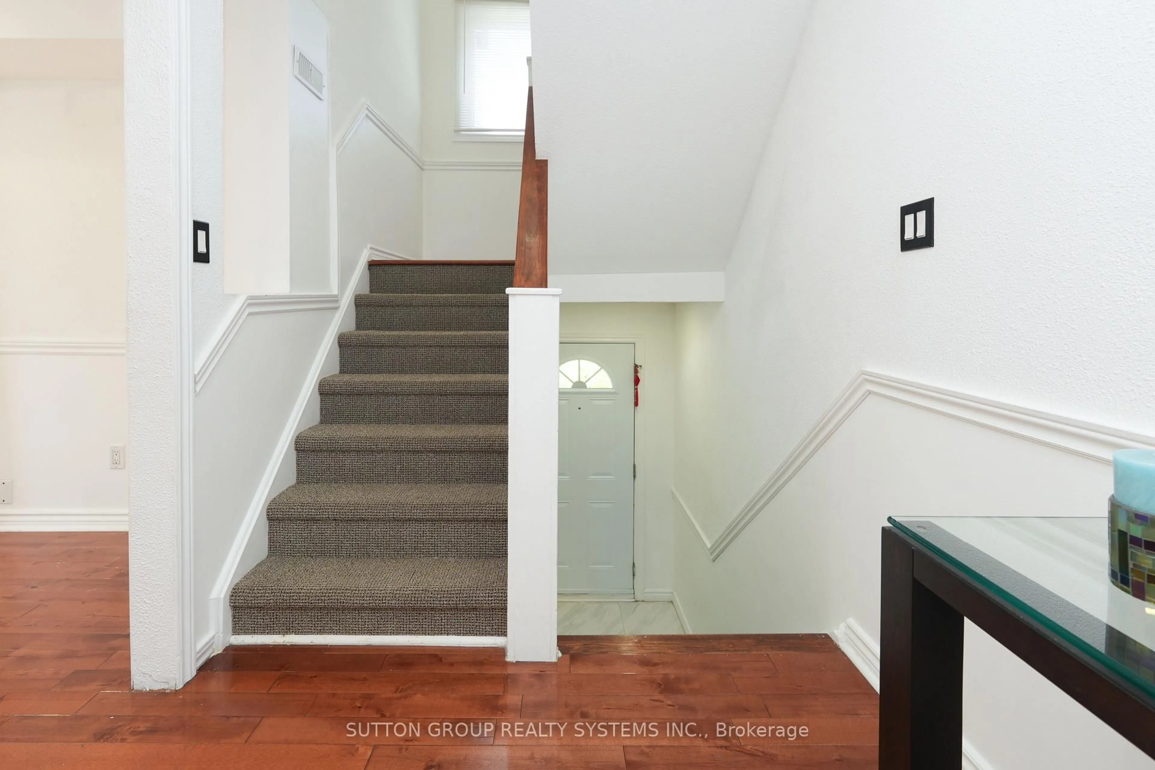 Stairs for 6780 Formentera Ave #29, Mississauga Ontario L5N 2L1