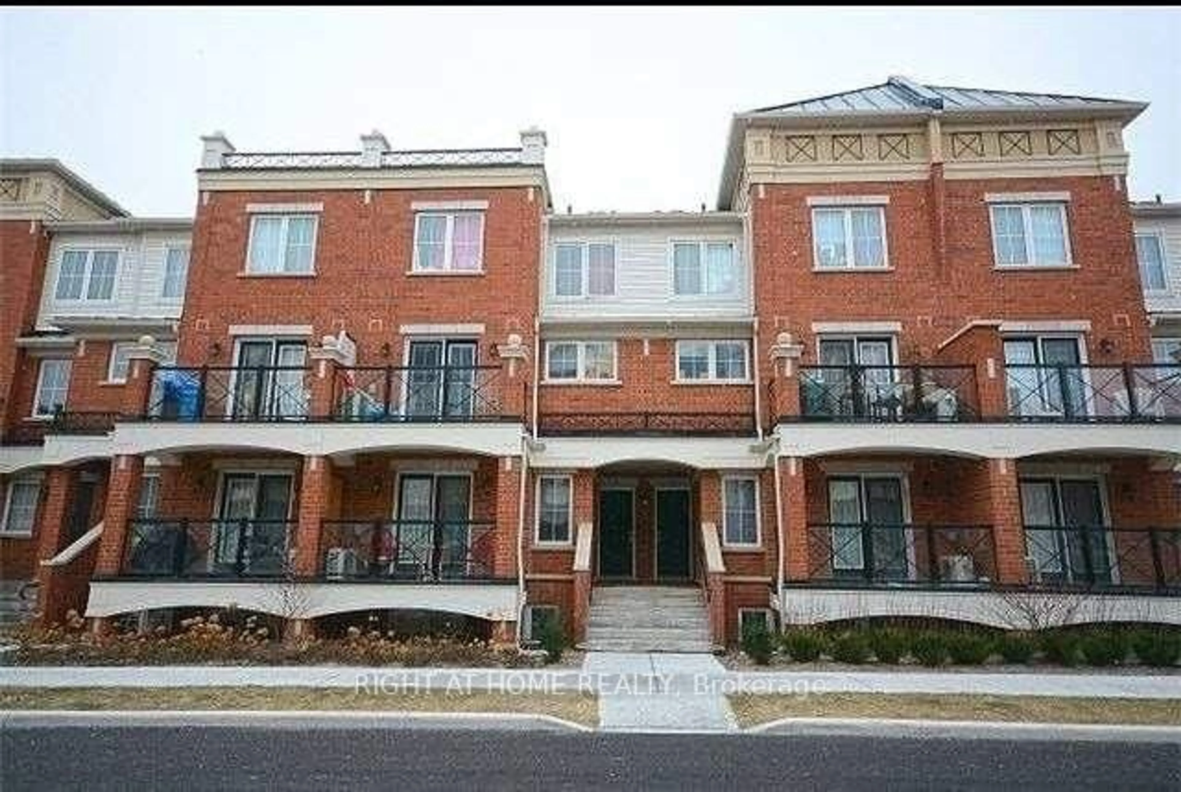 Home with brick exterior material, street for 2480 POST Rd #24, Oakville Ontario L6H 0K1