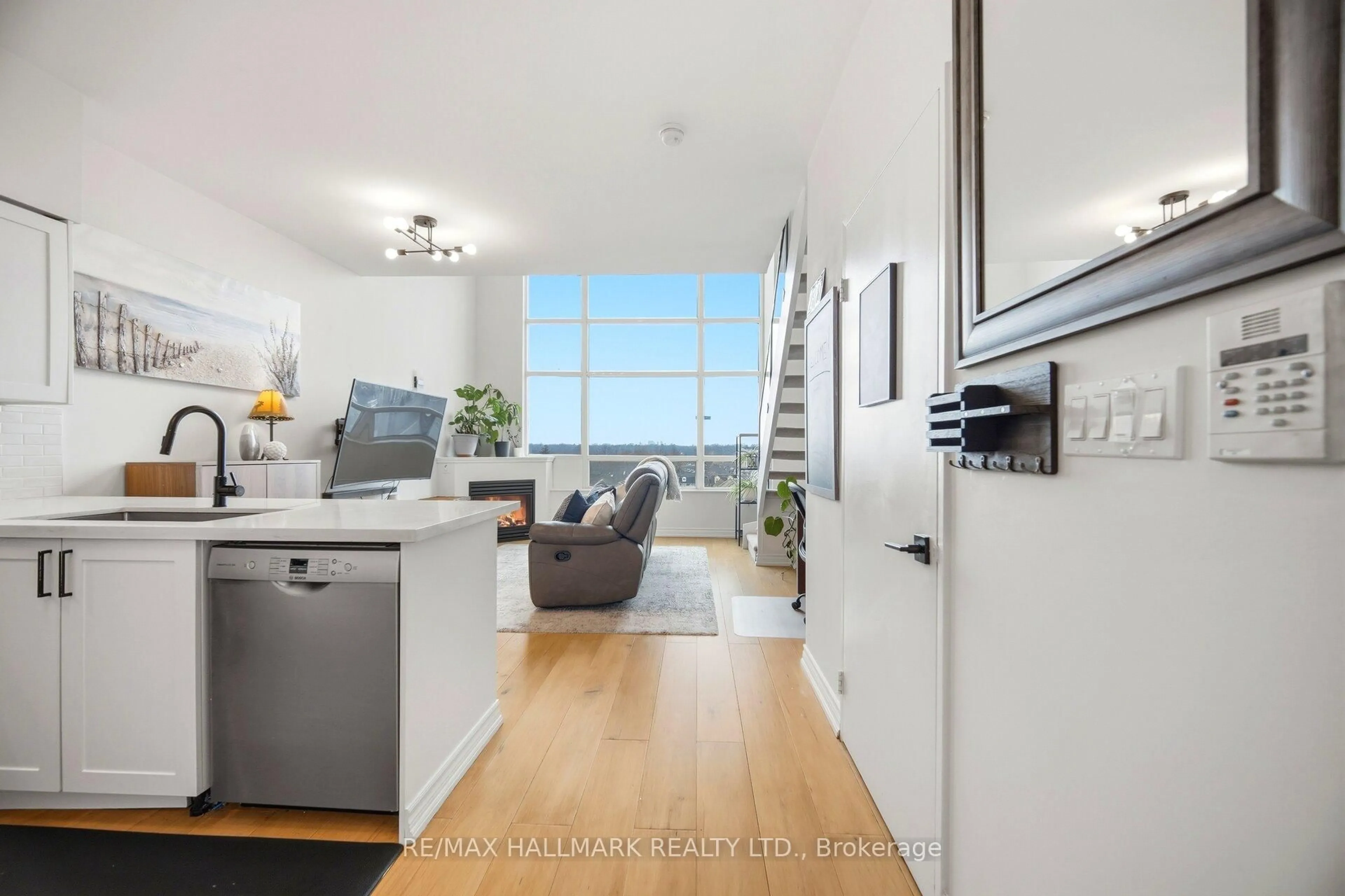 Unknown for 200 Manitoba St #624, Toronto Ontario M8Y 3Y9