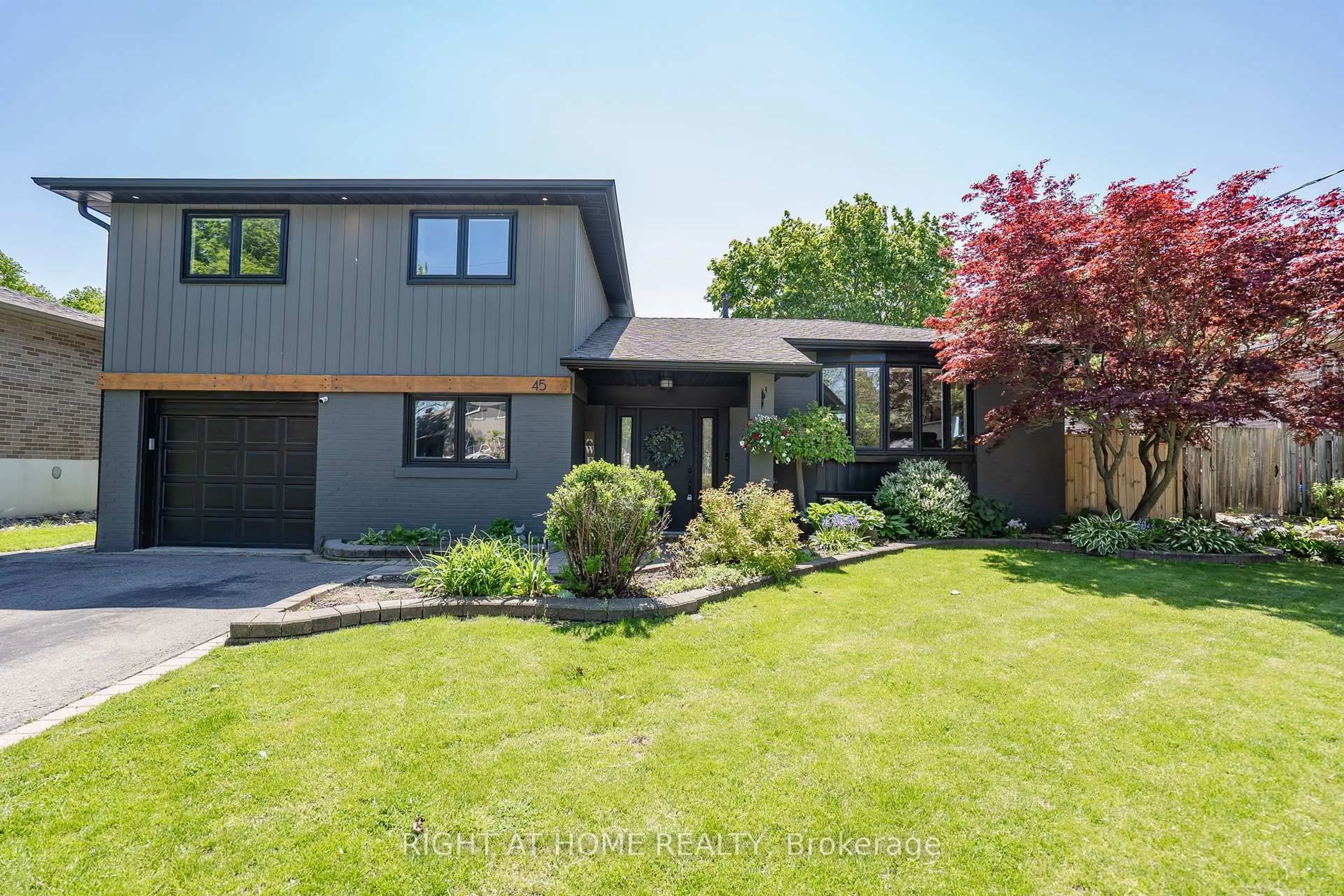 Unknown for 45 Irwin Cres, Halton Hills Ontario L7G 1E7