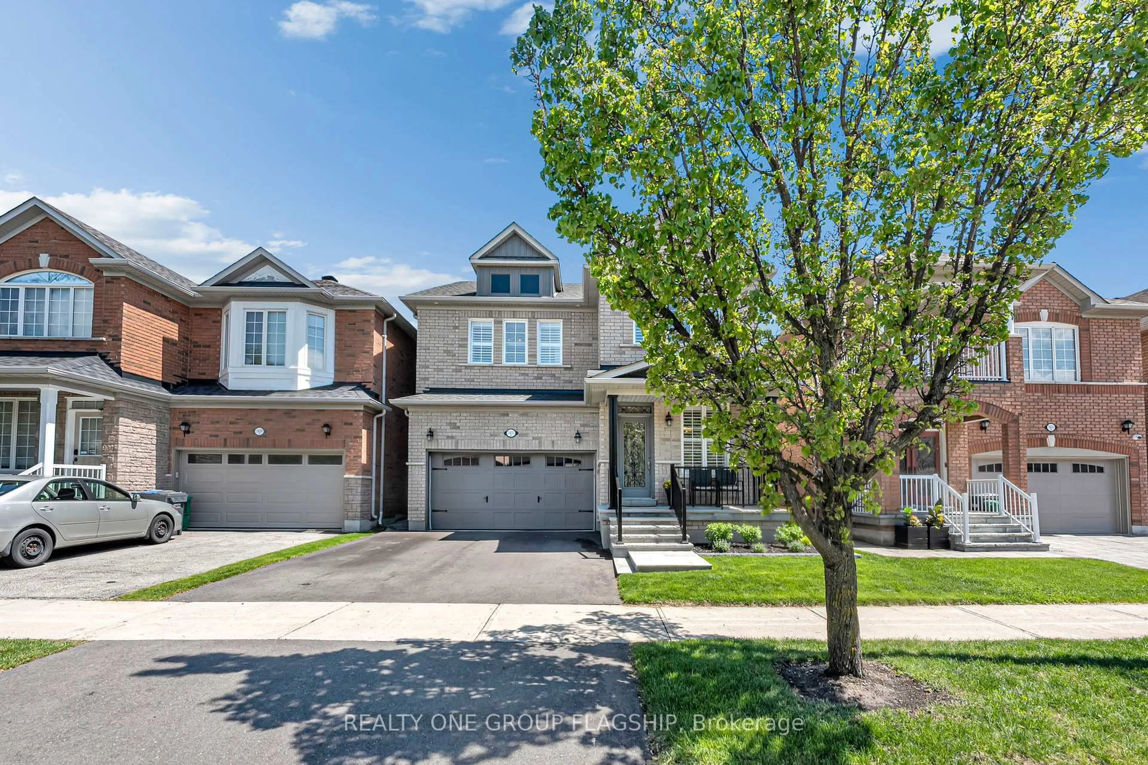 Home with brick exterior material, street for 3435 Jorie Cres, Mississauga Ontario L5M 7G6