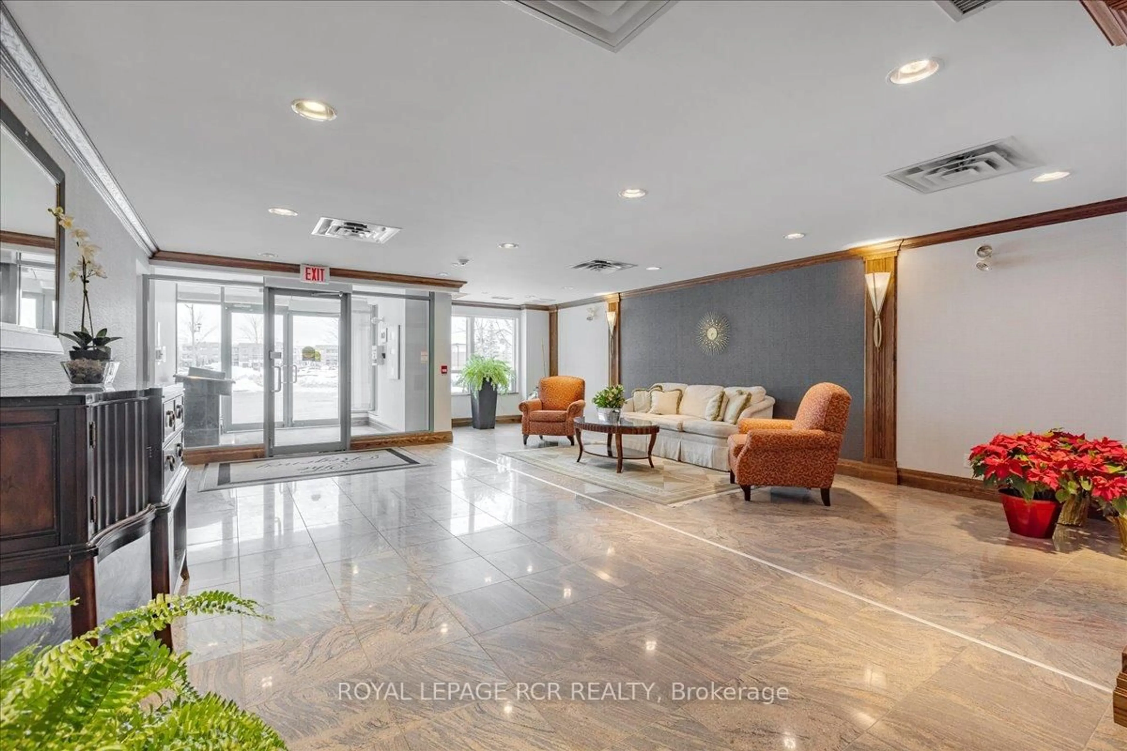 Lobby for 35 Via Rosedale Way #113, Brampton Ontario L6R 3J9