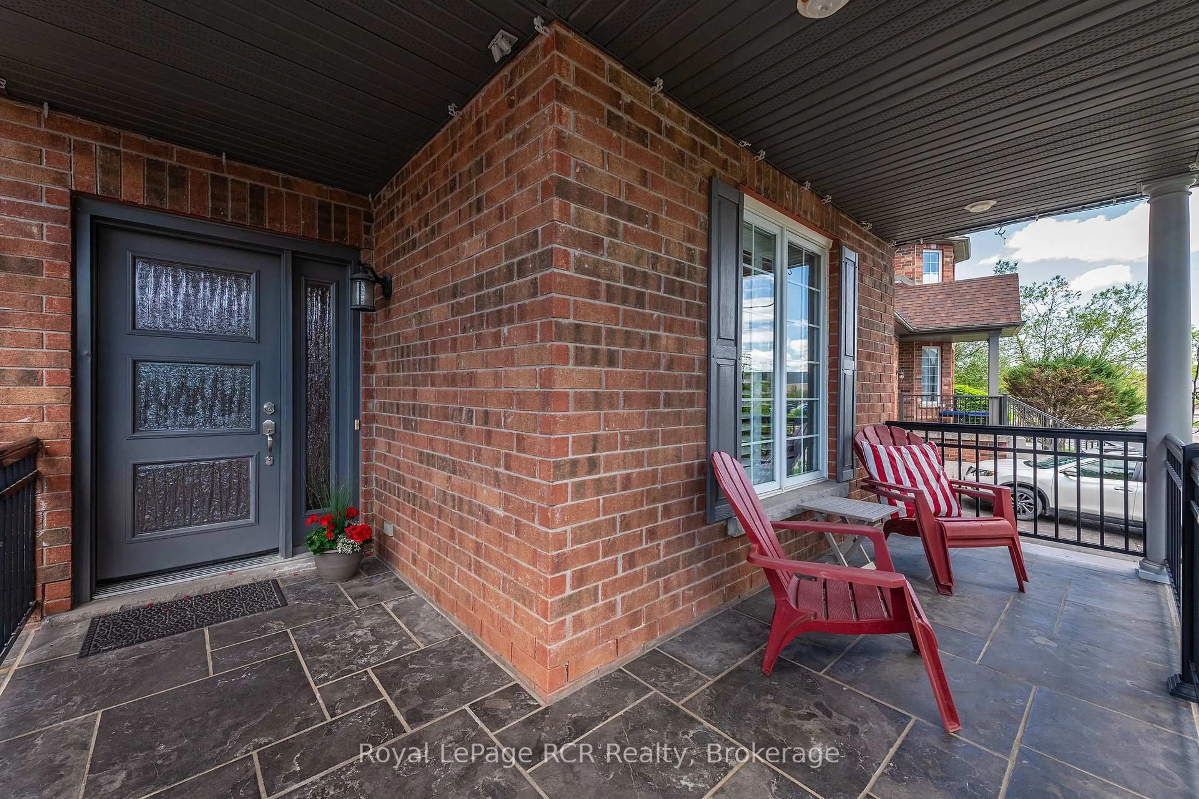 Patio, street for 5 Mcmaster Rd, Orangeville Ontario L9W 5J6