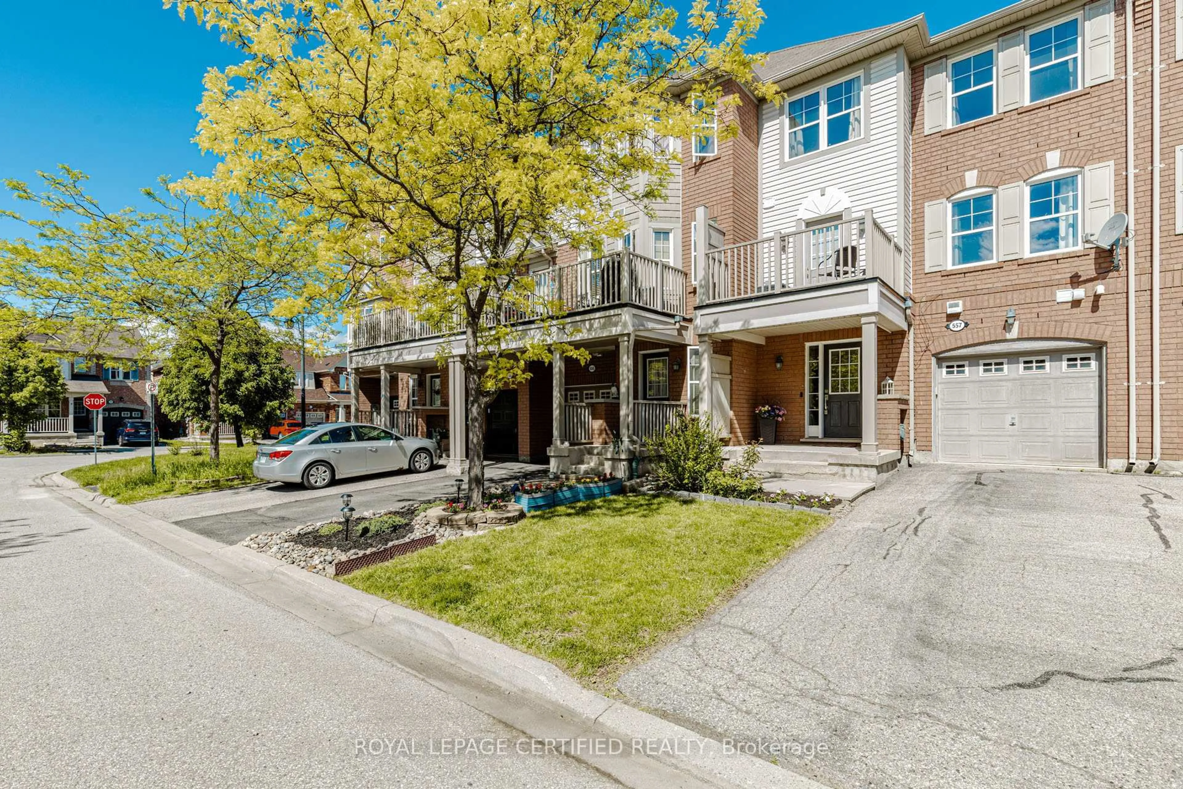 Unknown for 557 Speyer Circ, Milton Ontario L9T 0Y1