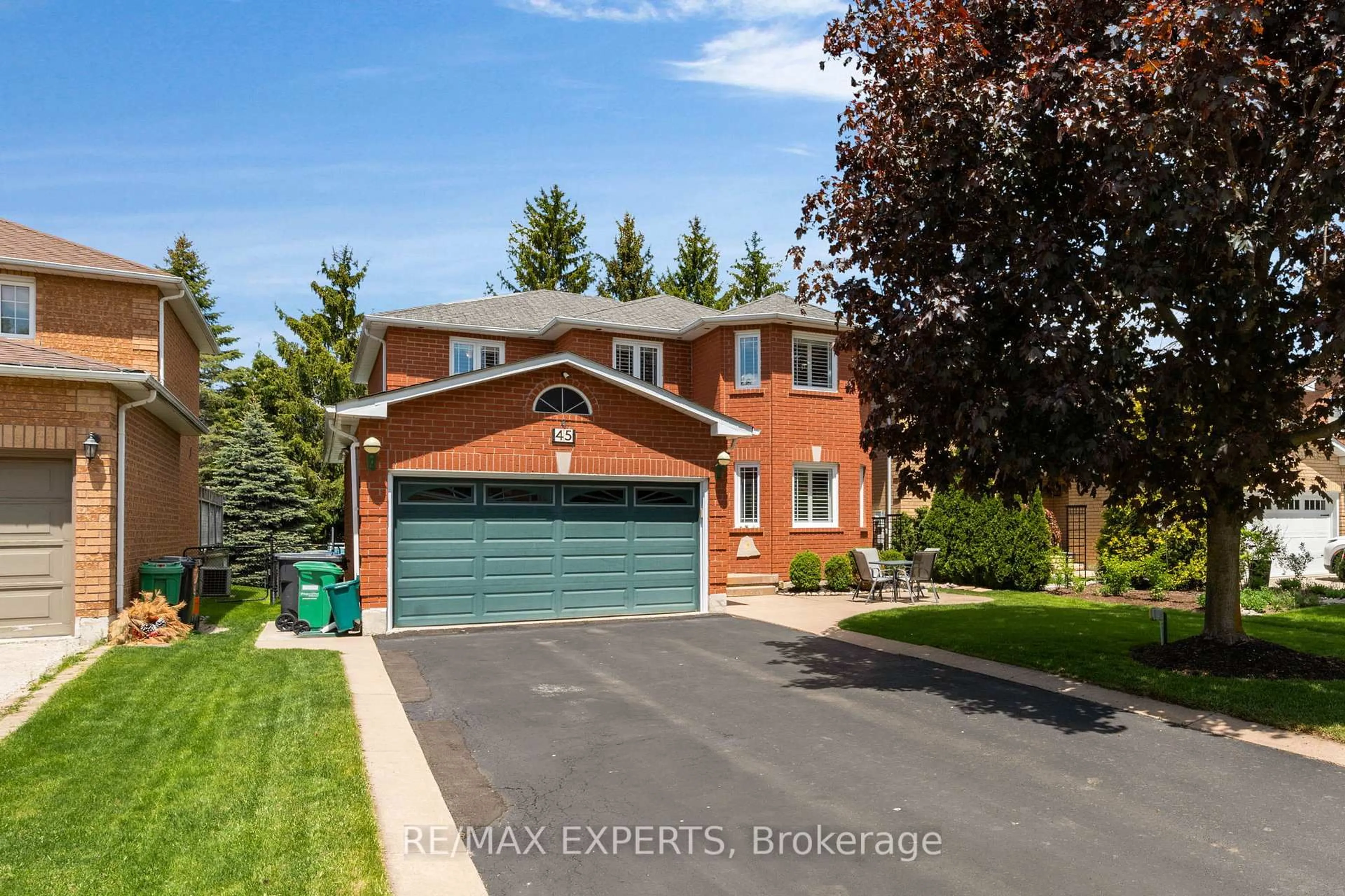 Home with brick exterior material, street for 45 Sunkist Valley Rd, Caledon Ontario L7E 1T1