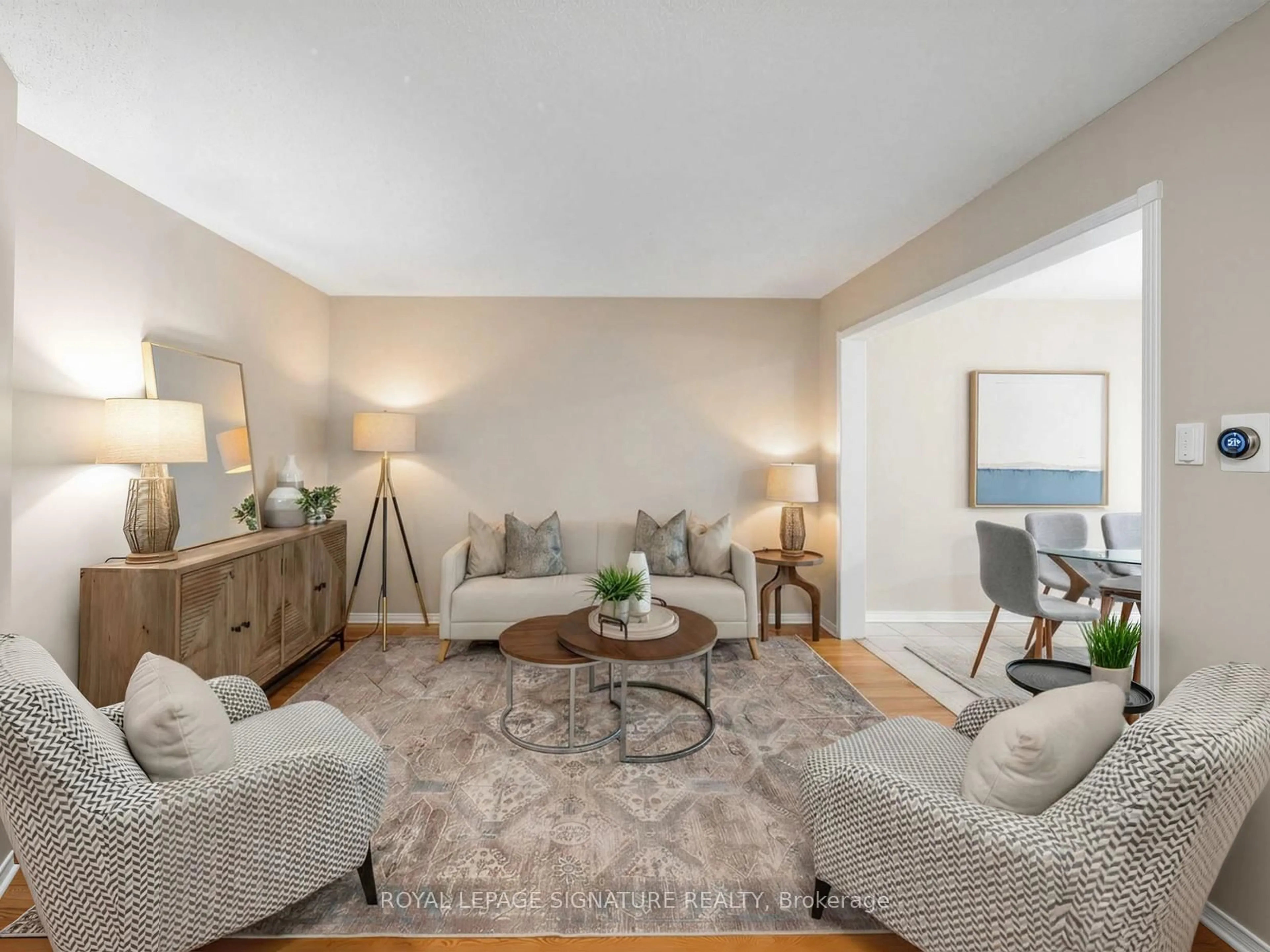 Living room with furniture, unknown for 5525 Palmerston Cres #36, Mississauga Ontario L5M 6C7