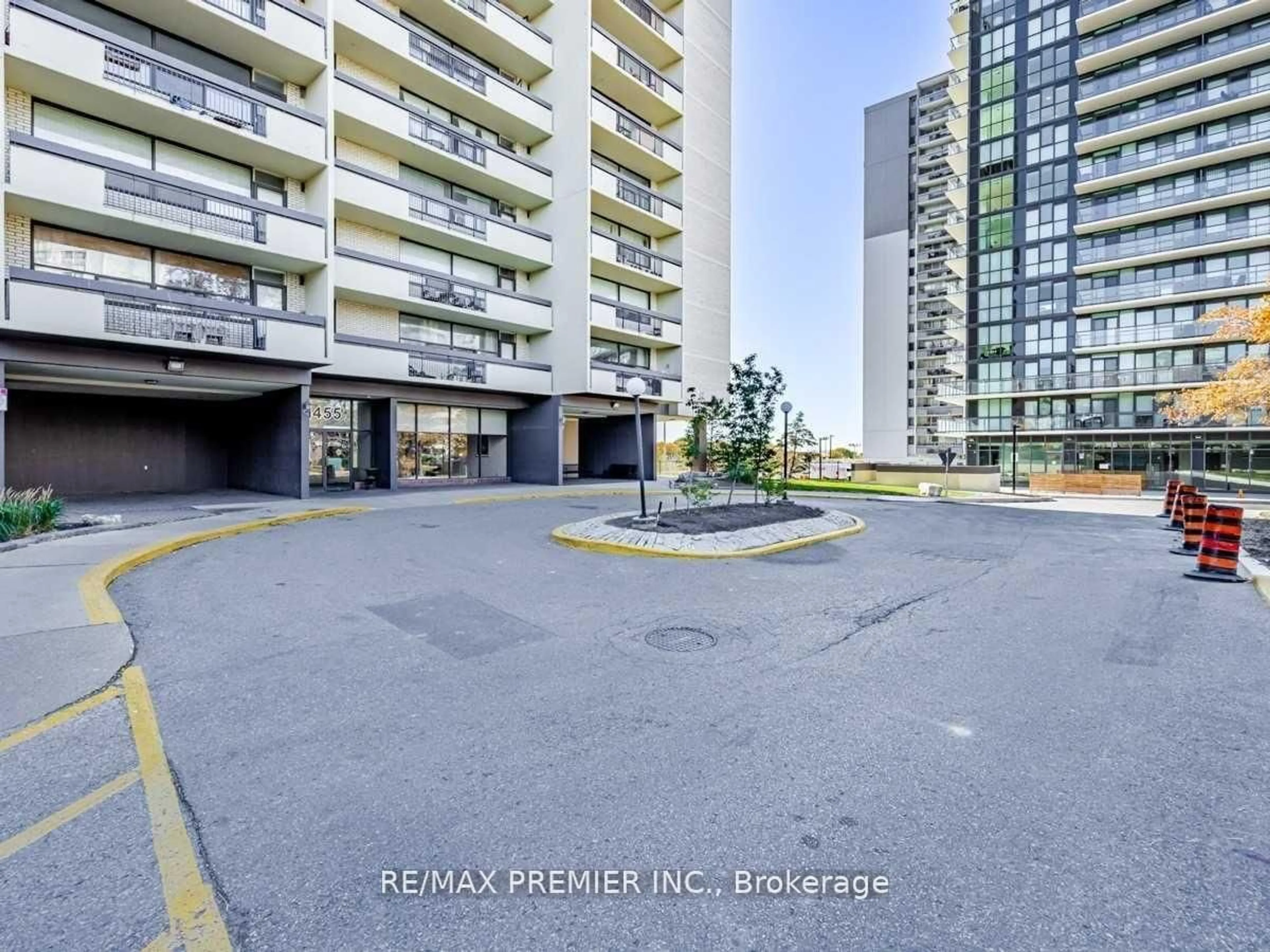 Unknown for 1455 Lawrence Ave #2004, Toronto Ontario M6L 1B1