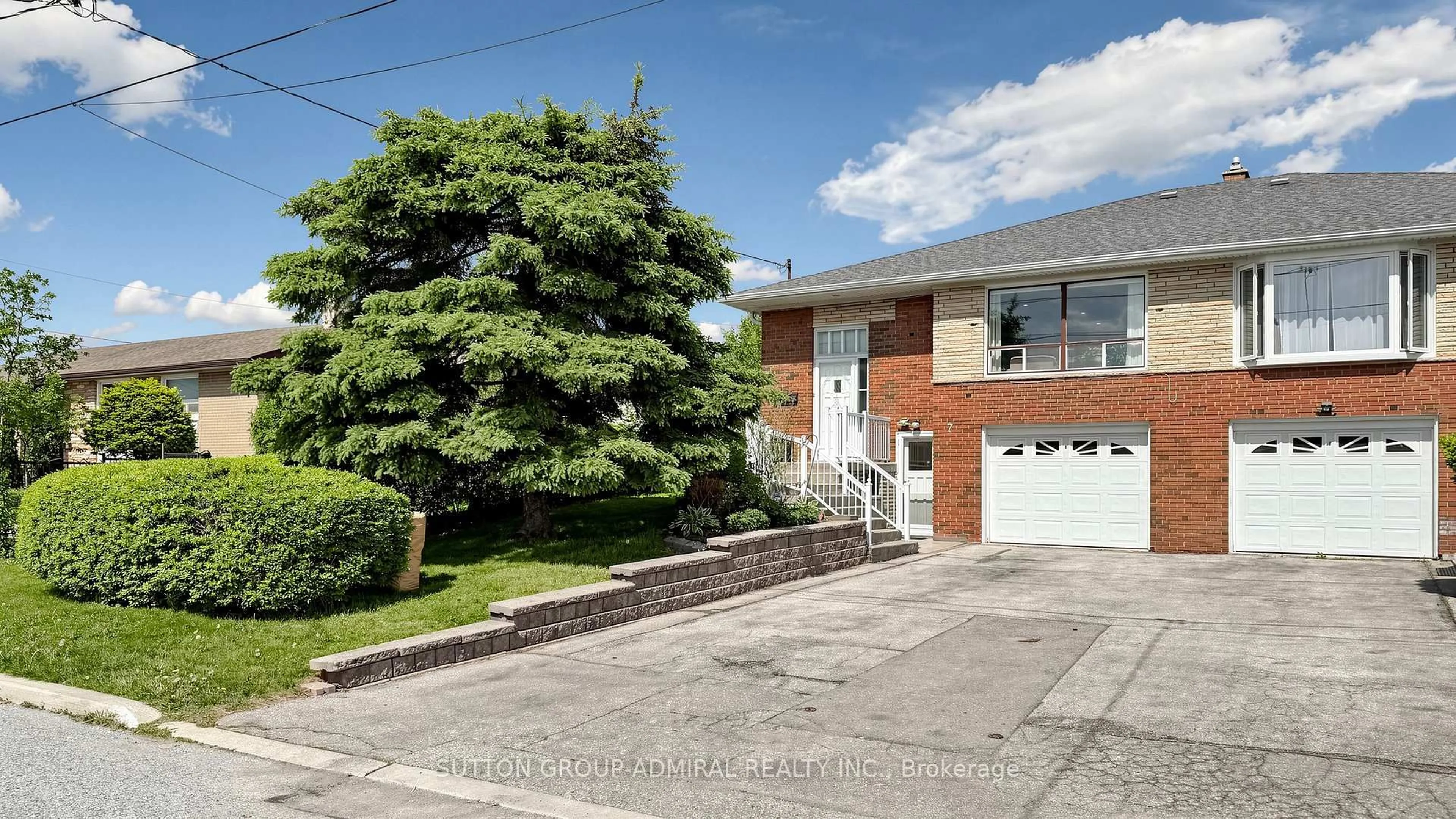 Home with brick exterior material, street for 7 Whitbread Cres, Toronto Ontario M3L 2A8