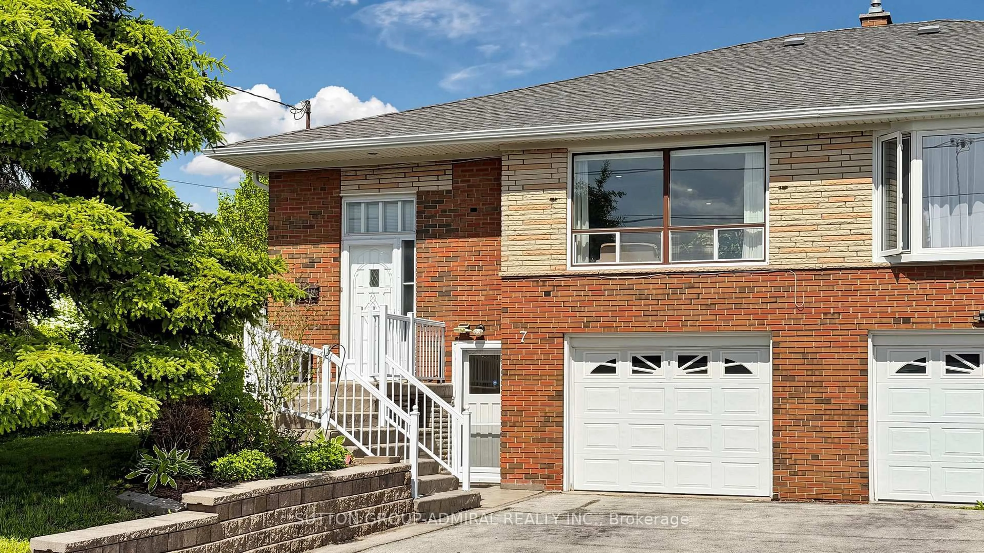Home with brick exterior material, street for 7 Whitbread Cres, Toronto Ontario M3L 2A8