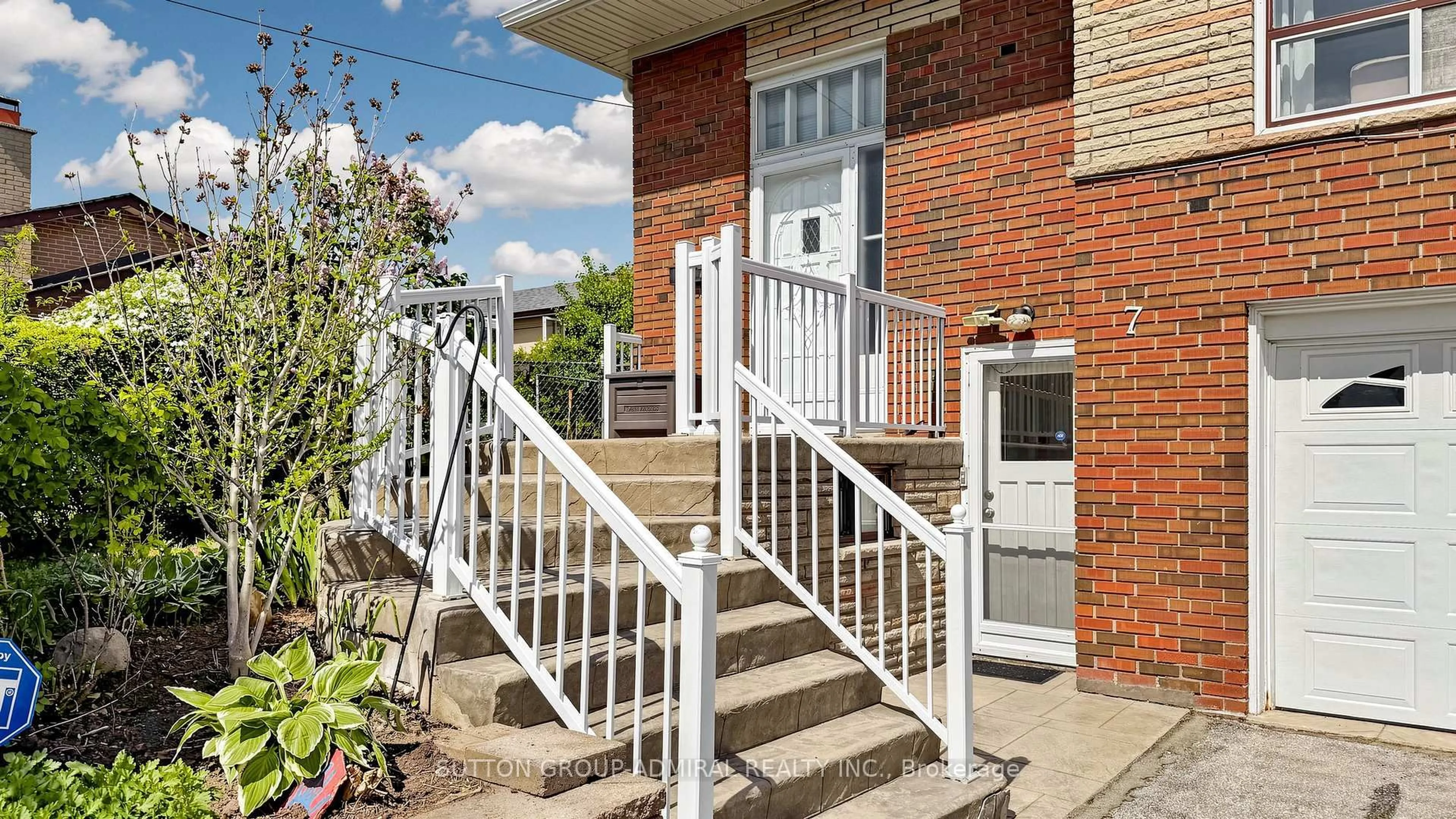 Unknown for 7 Whitbread Cres, Toronto Ontario M3L 2A8