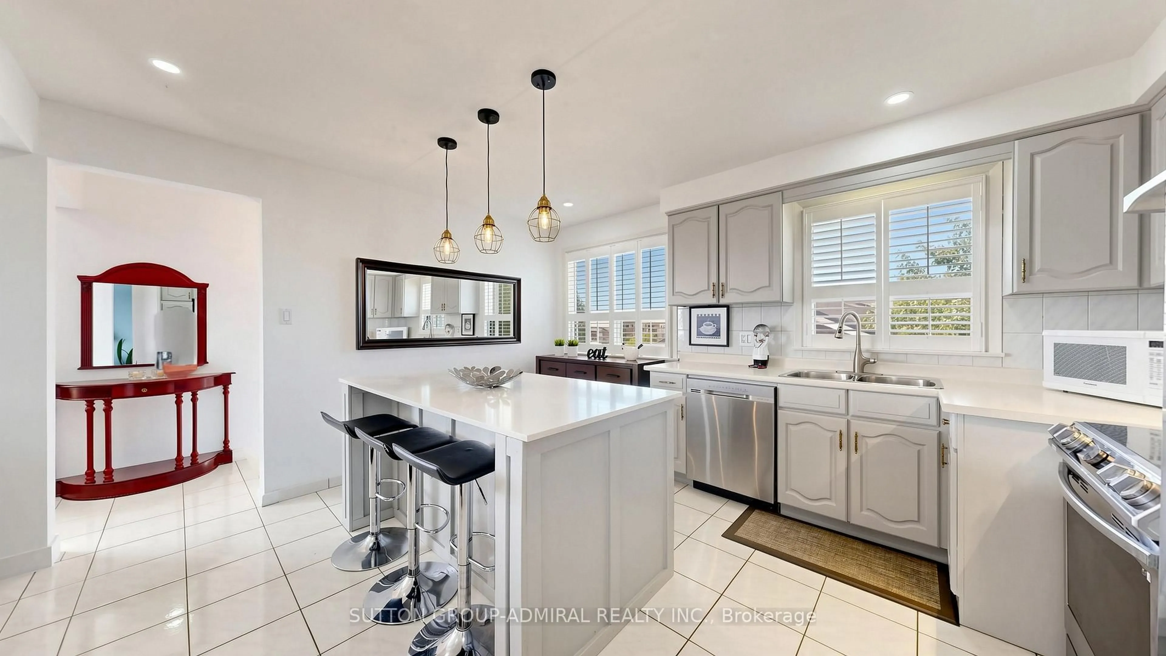 Contemporary kitchen, ceramic/tile floor for 7 Whitbread Cres, Toronto Ontario M3L 2A8