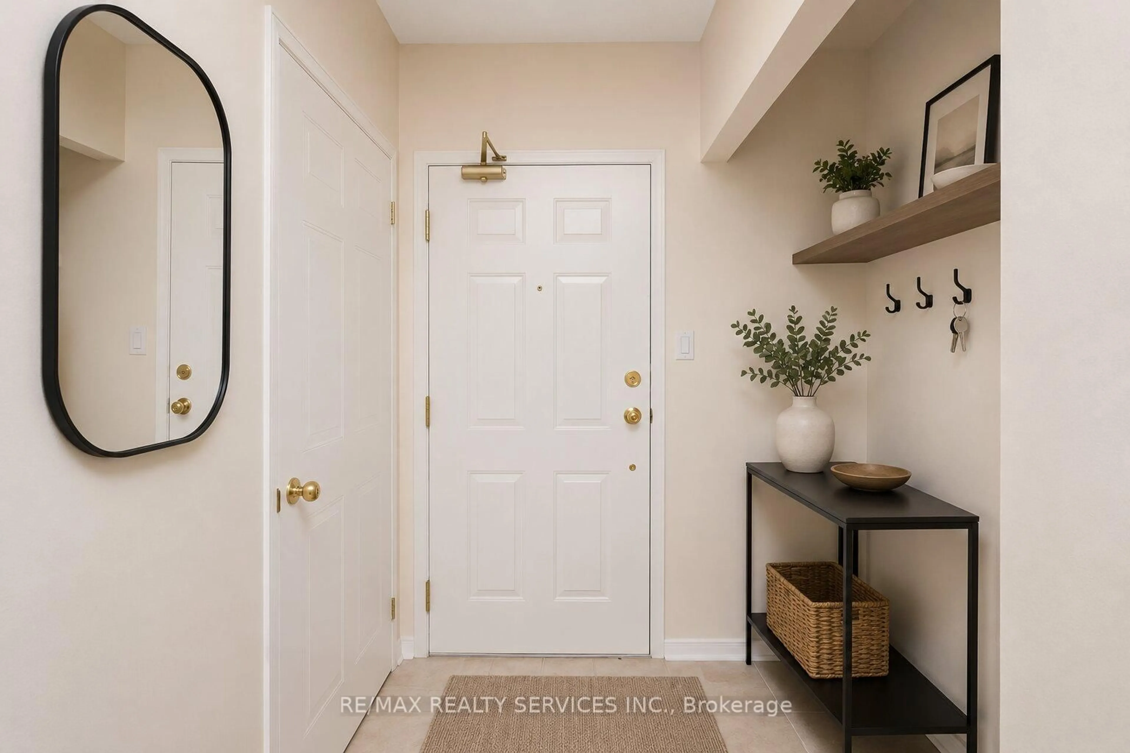 Indoor entryway for 20 McFarlane Dr #107, Halton Hills Ontario L7G 5J8