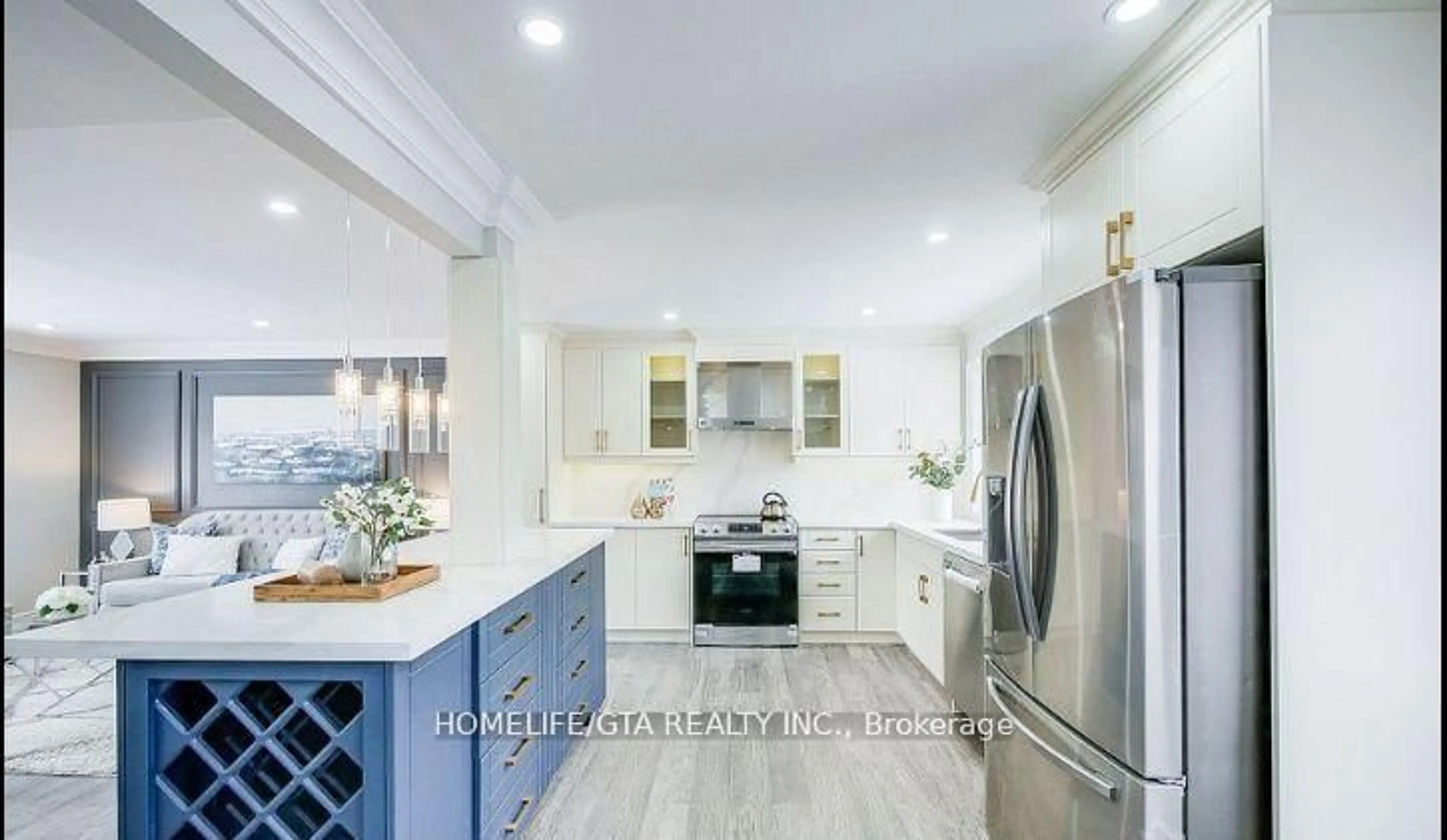 Contemporary kitchen, ceramic/tile floor for 480 Valley Dr, Oakville Ontario L6L 4L8