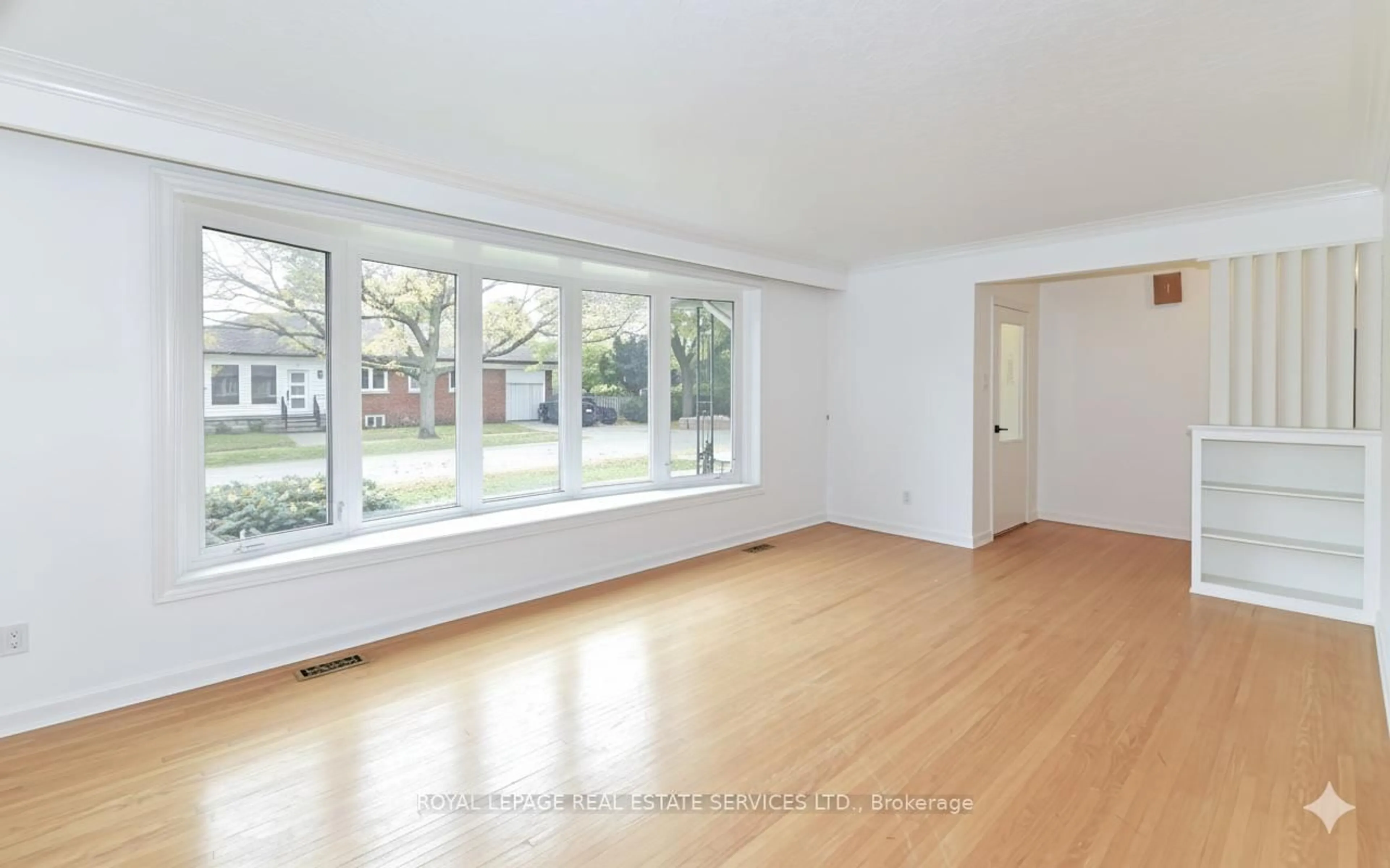 A pic of a room for 3 Kellogg St, Toronto Ontario M8Z 4C6