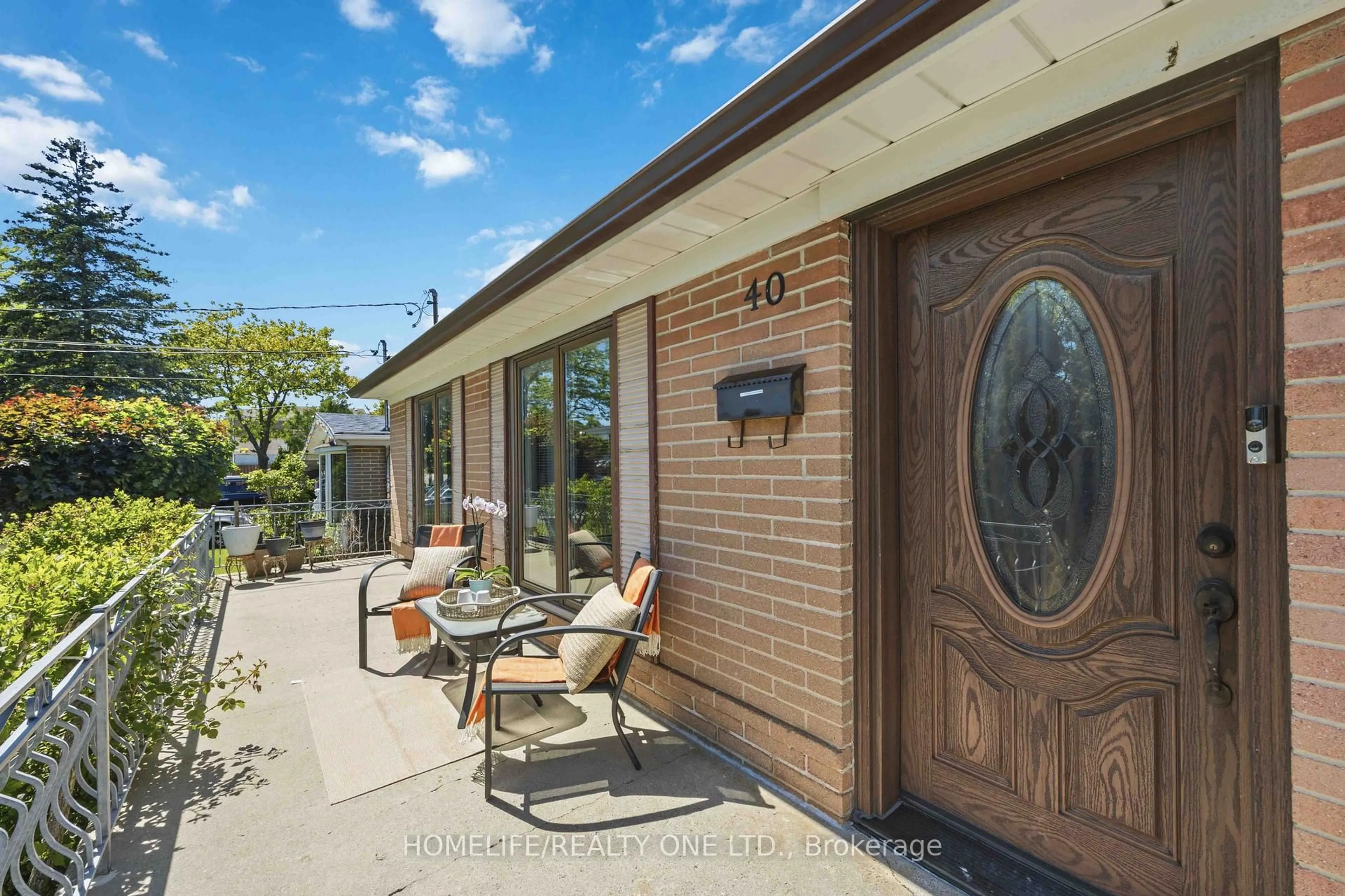Unknown for 40 Wheatsheaf Cres, Toronto Ontario M3N 1P6