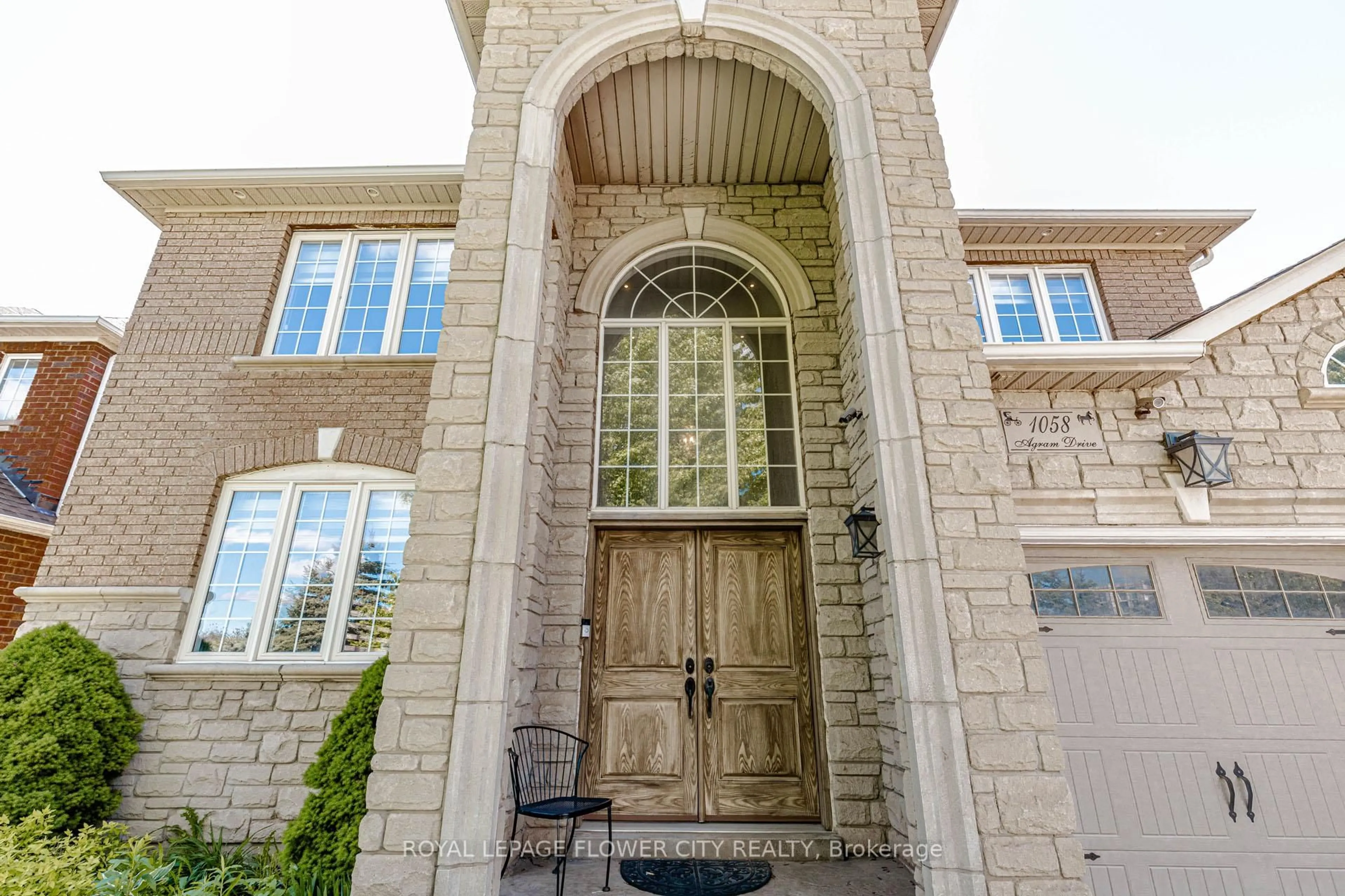 Unknown for 1058 Agram Dr, Oakville Ontario L6H 7L6