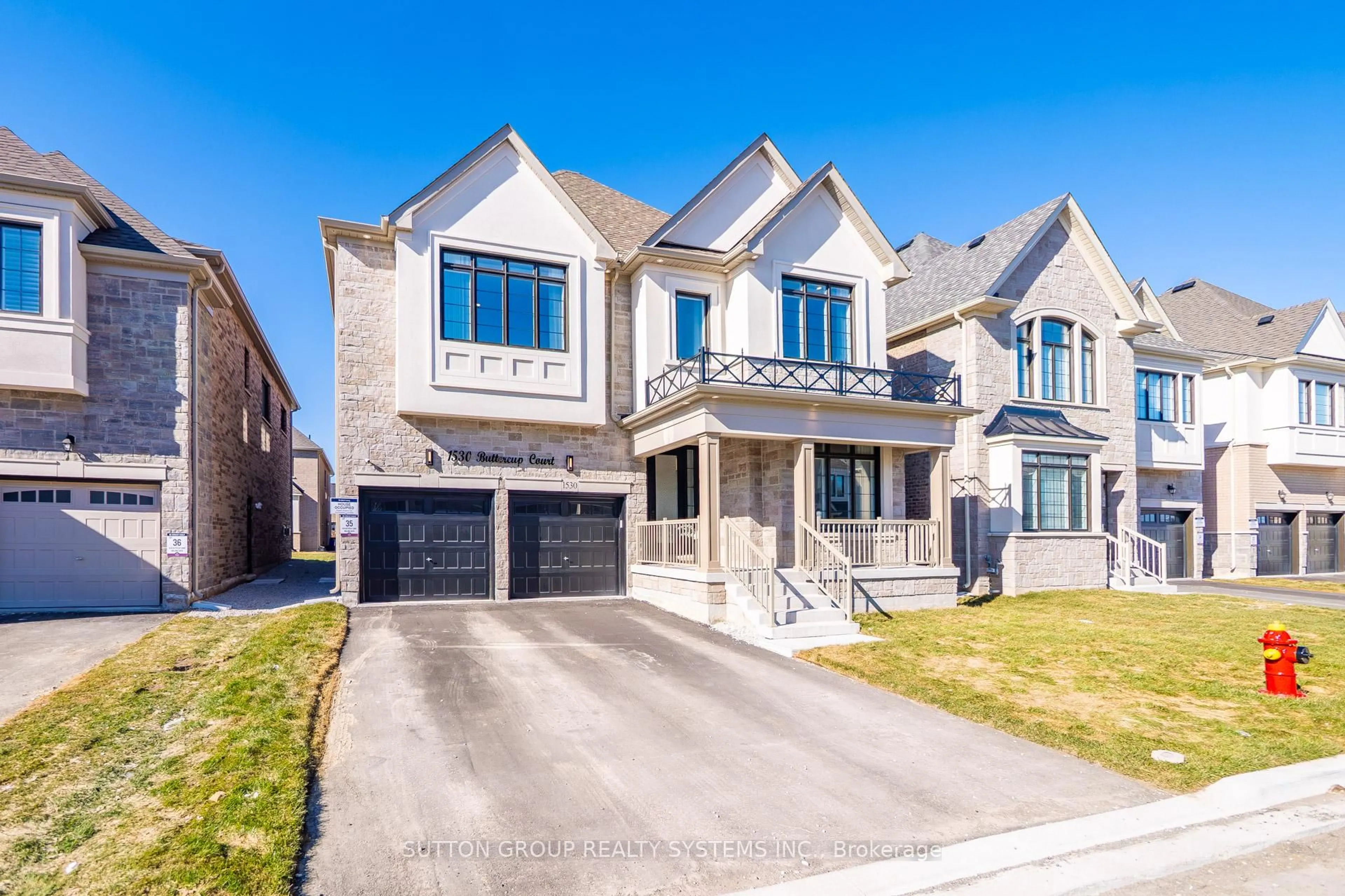 Home with brick exterior material, street for 1530 Buttercup Crt, Milton Ontario L9E 2G3