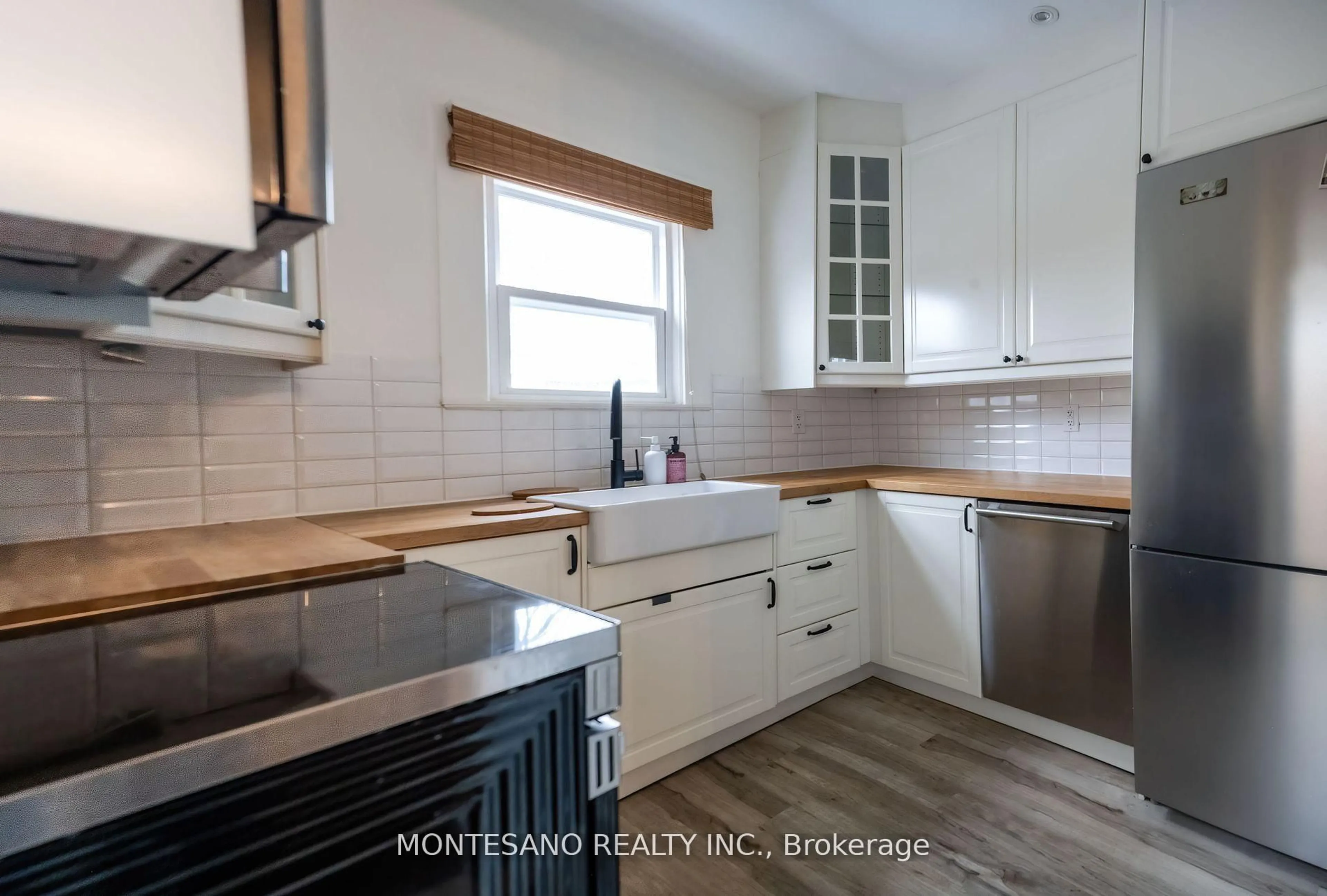 Standard kitchen, ceramic/tile floor for 449 Rogers Rd, Toronto Ontario M6M 1A6