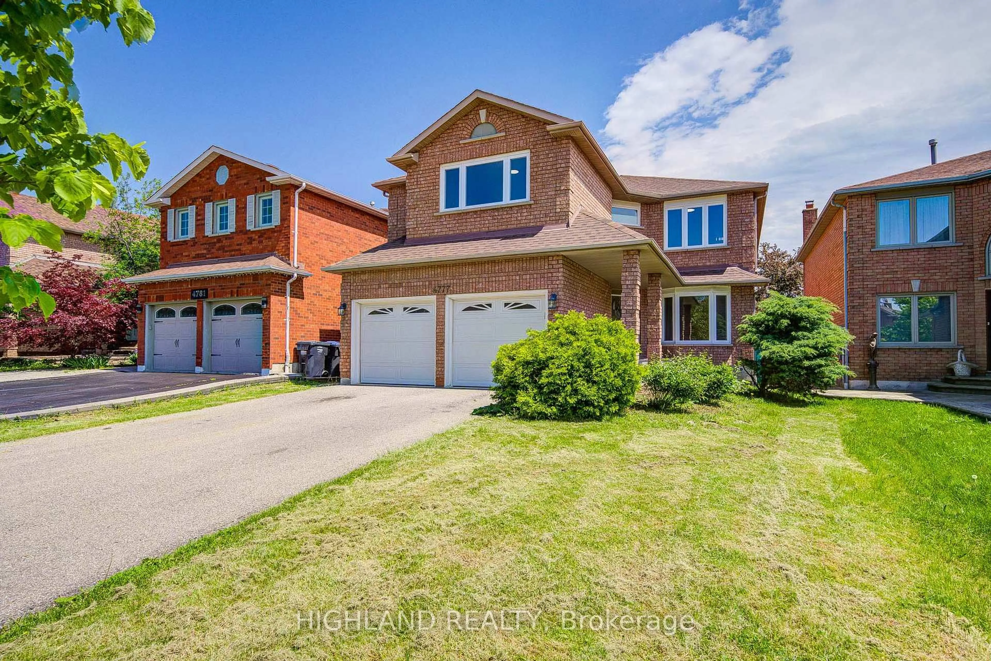 Home with brick exterior material, street for 4777 Crystal Rose Dr, Mississauga Ontario L5V 1G9