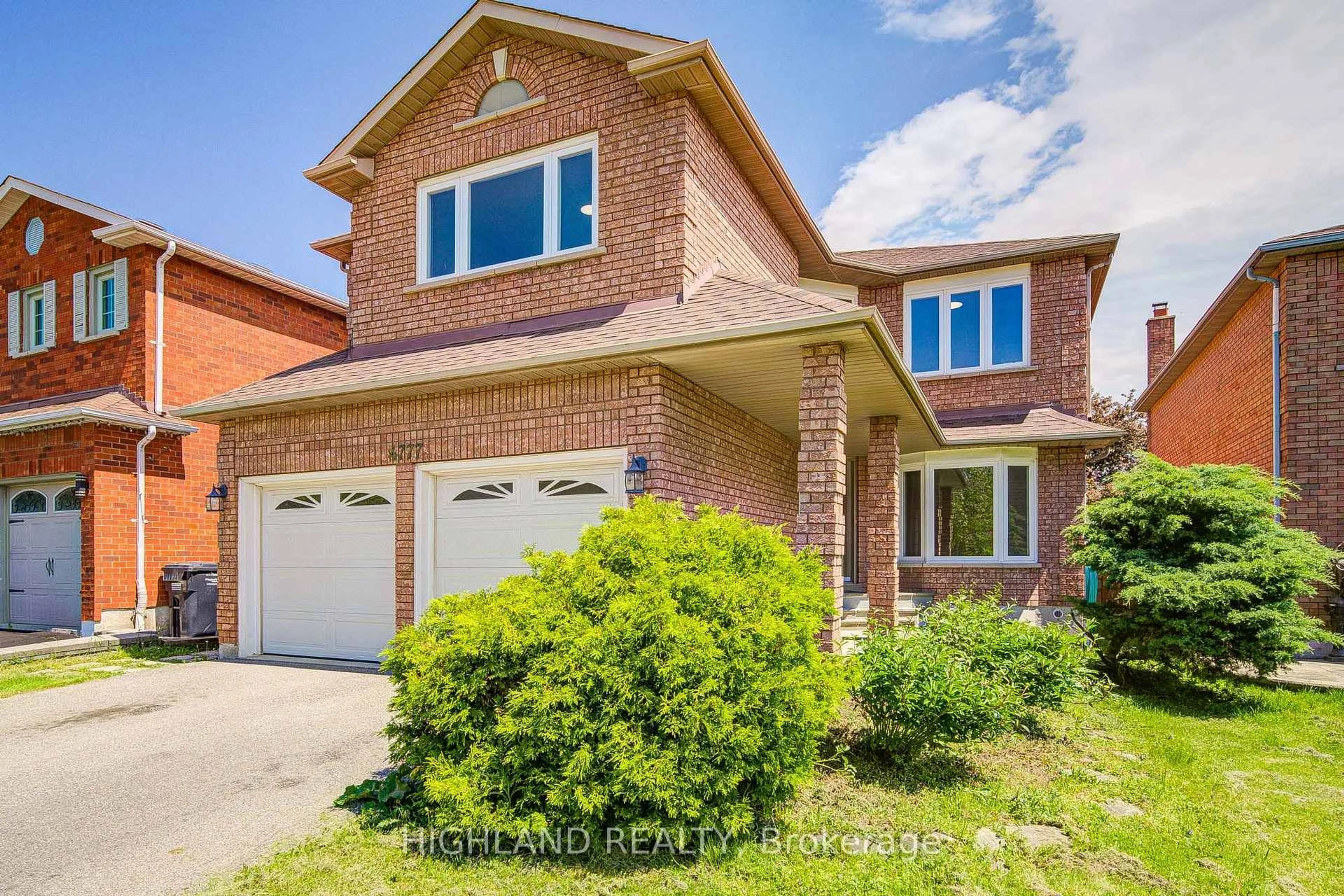 Home with brick exterior material, street for 4777 Crystal Rose Dr, Mississauga Ontario L5V 1G9