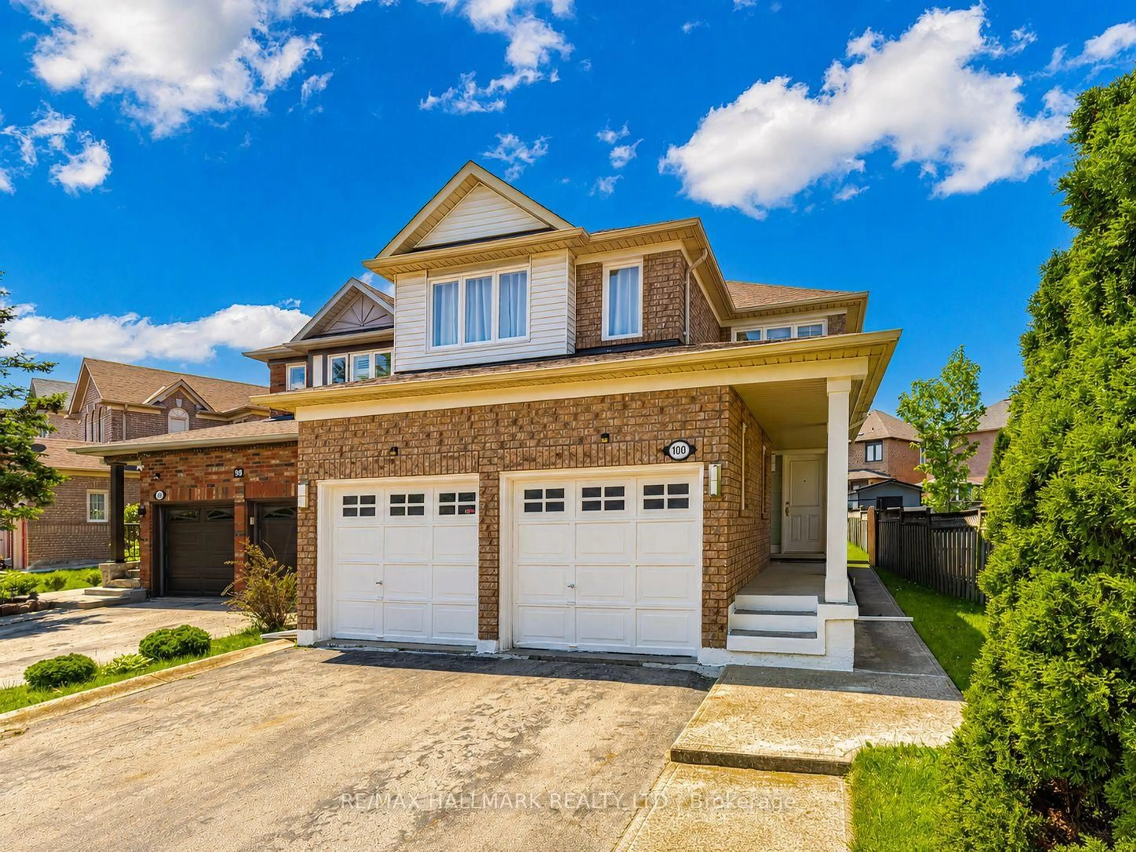 Home with brick exterior material, street for 100 Narrow Valley Cres, Brampton Ontario L6R 2M4