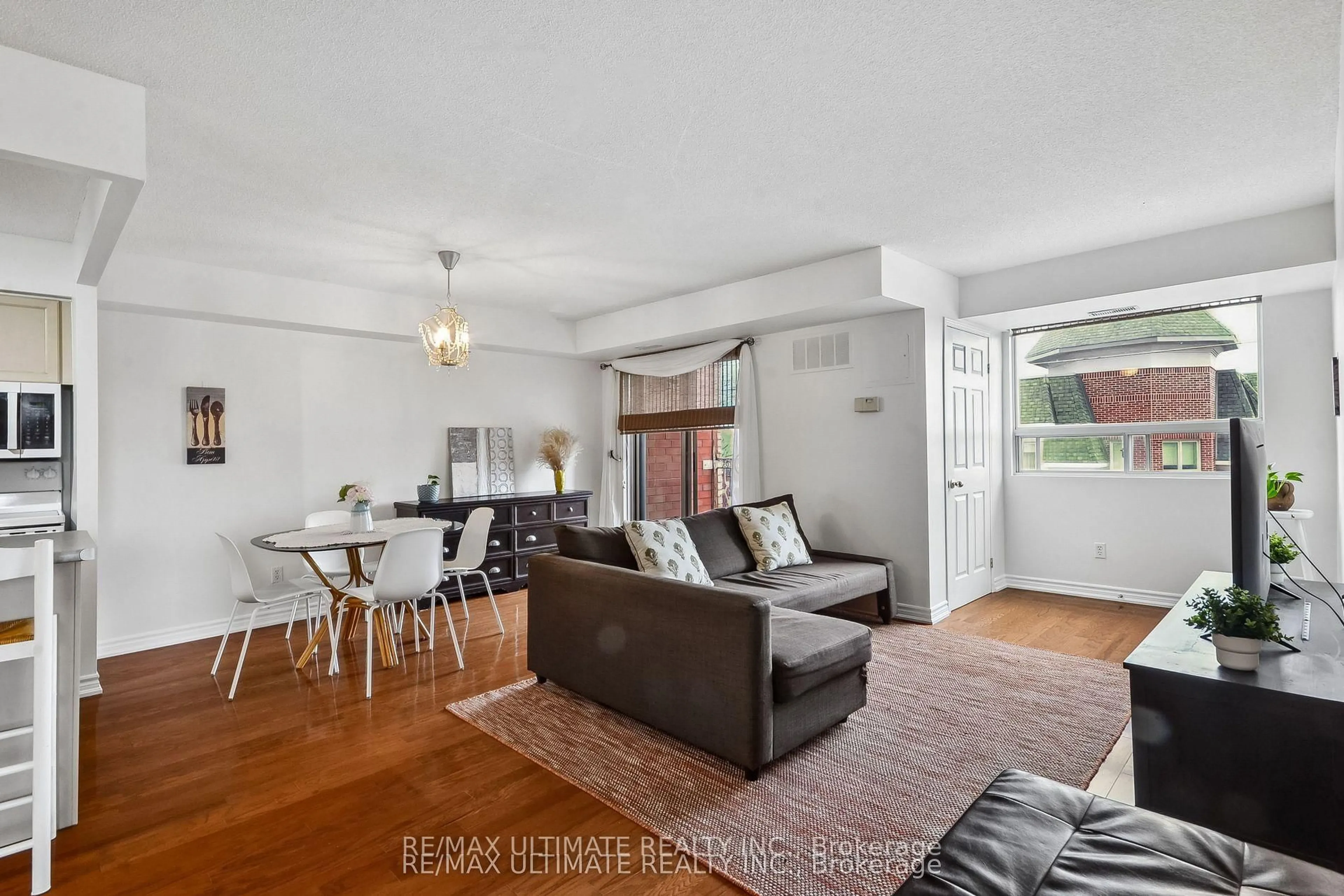 Living room with furniture, unknown for 32 Tannery St #405, Mississauga Ontario L5M 6T6