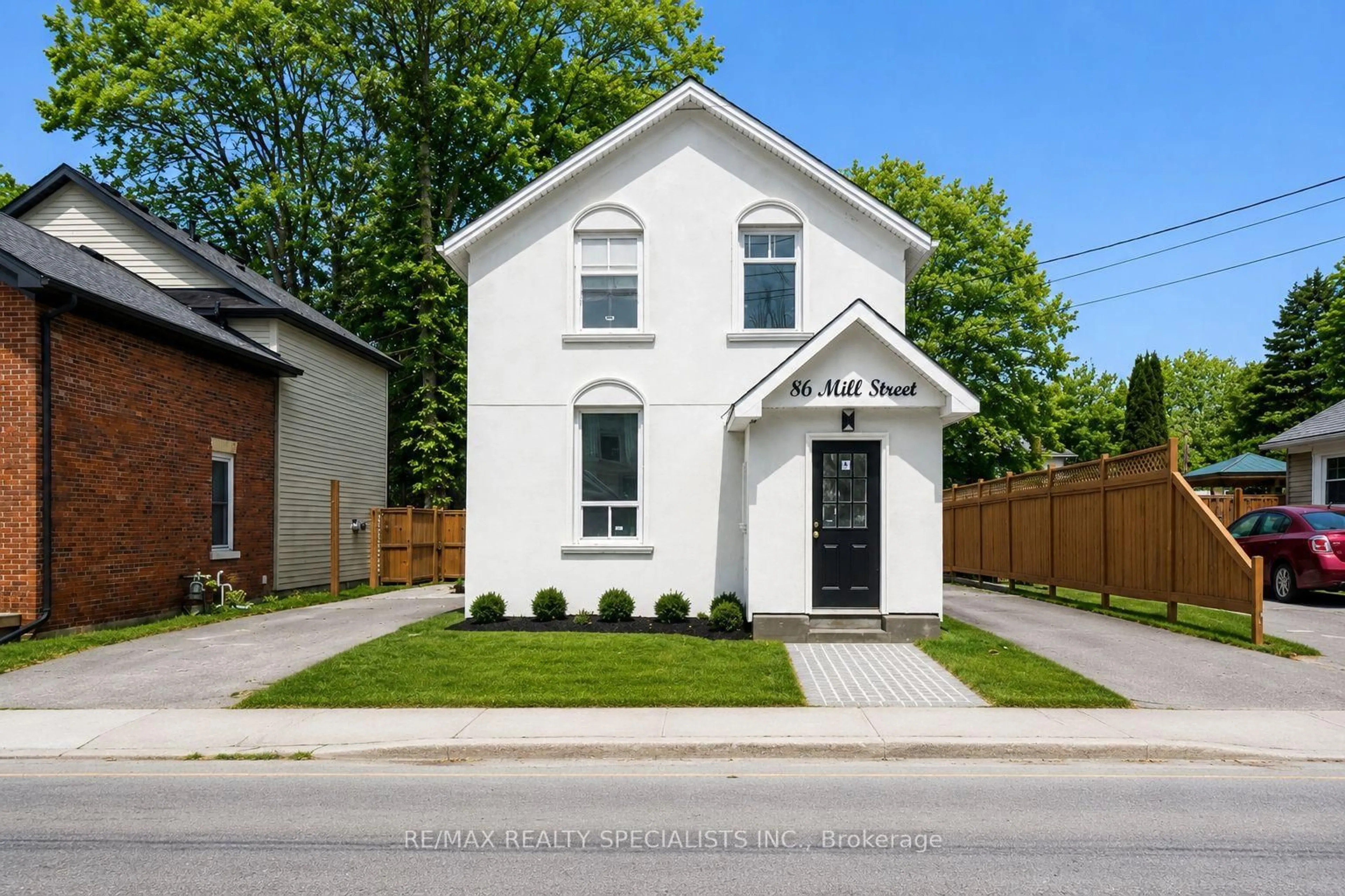Home with brick exterior material, street for 86 Mill St, Orangeville Ontario L9W 2M7