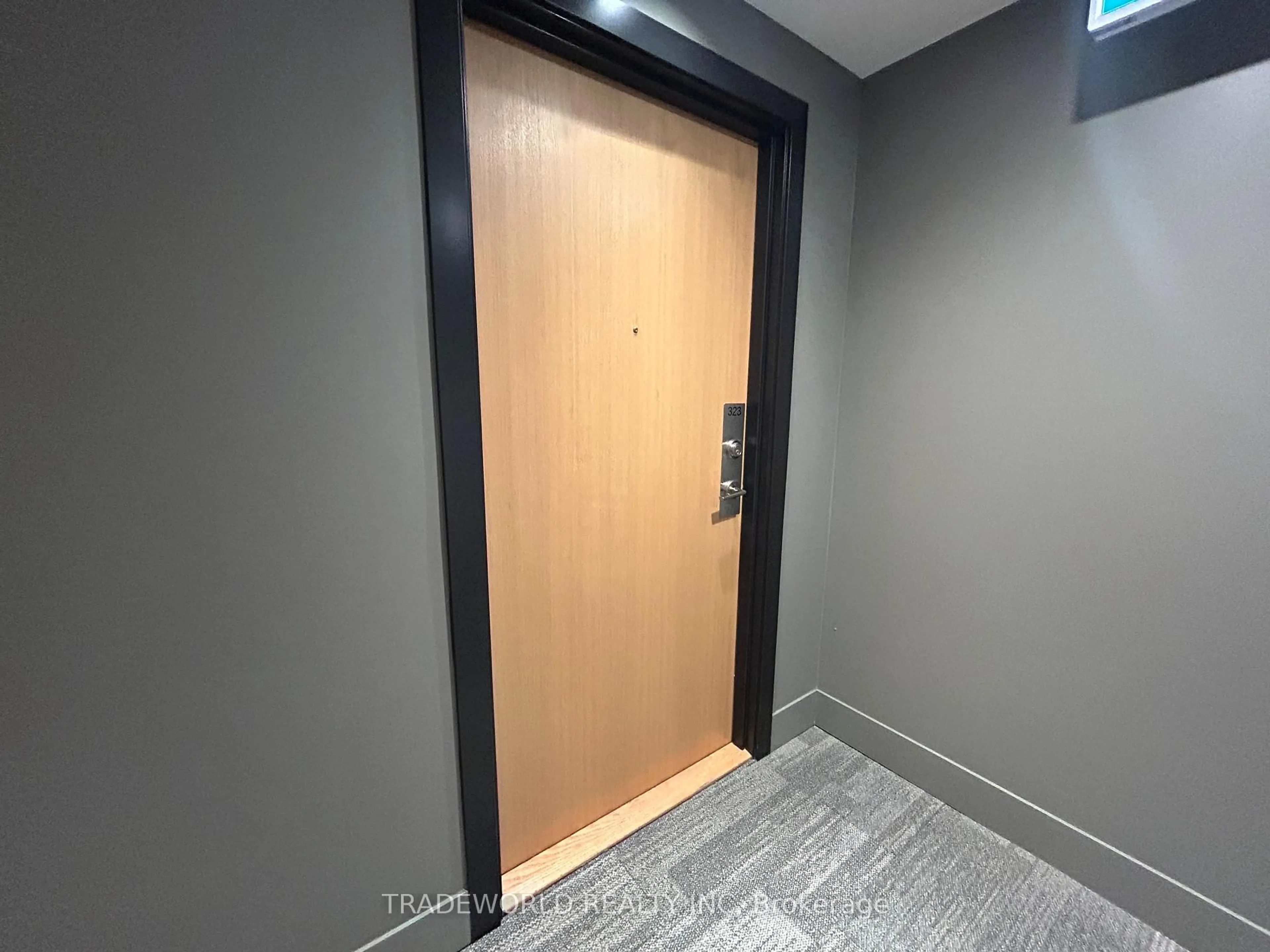 Indoor foyer for 1787 ST. CLAIR Ave #323, Toronto Ontario M6N 0B7