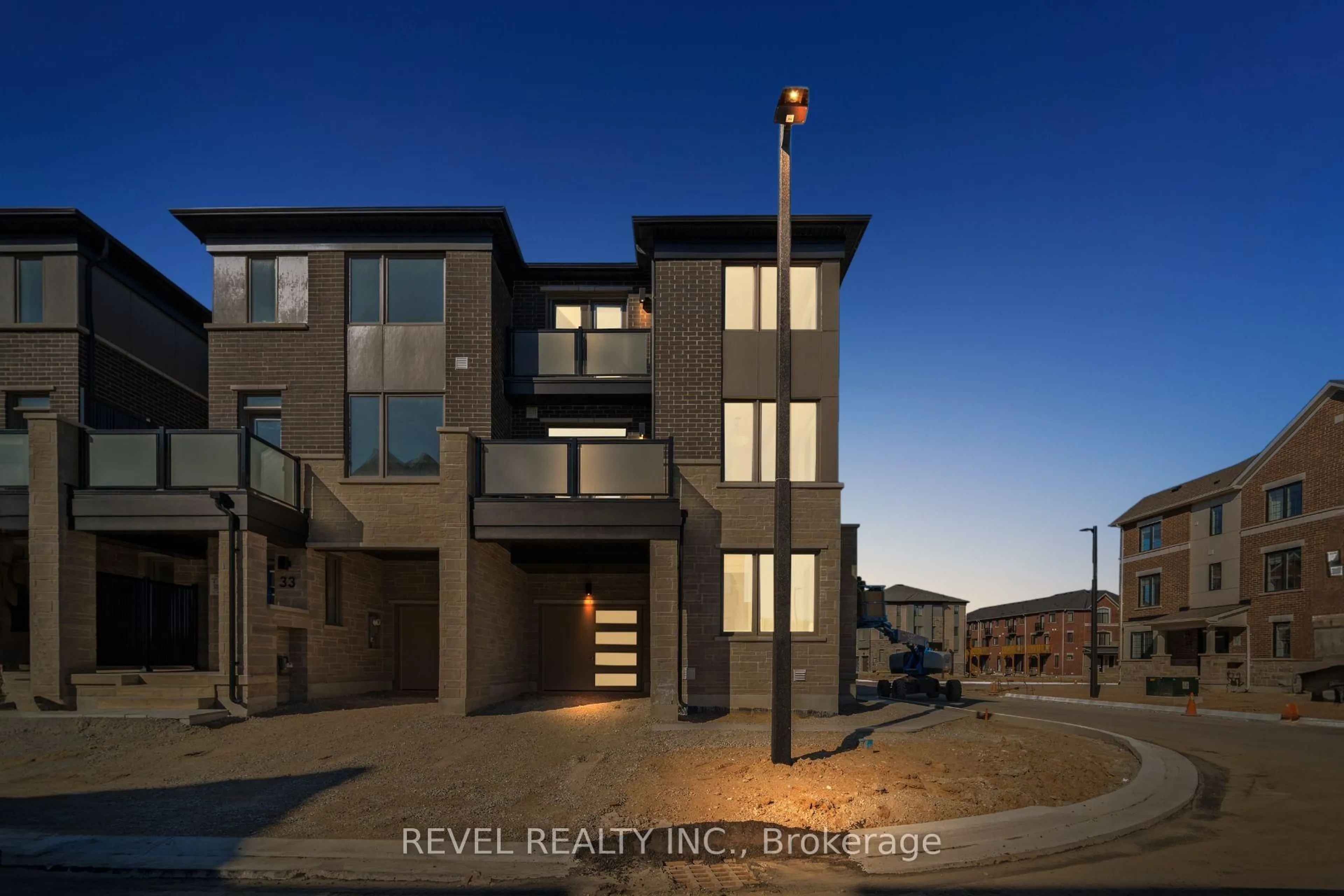 Unknown for 22 Vickerman St, Brampton Ontario L7A 5M7