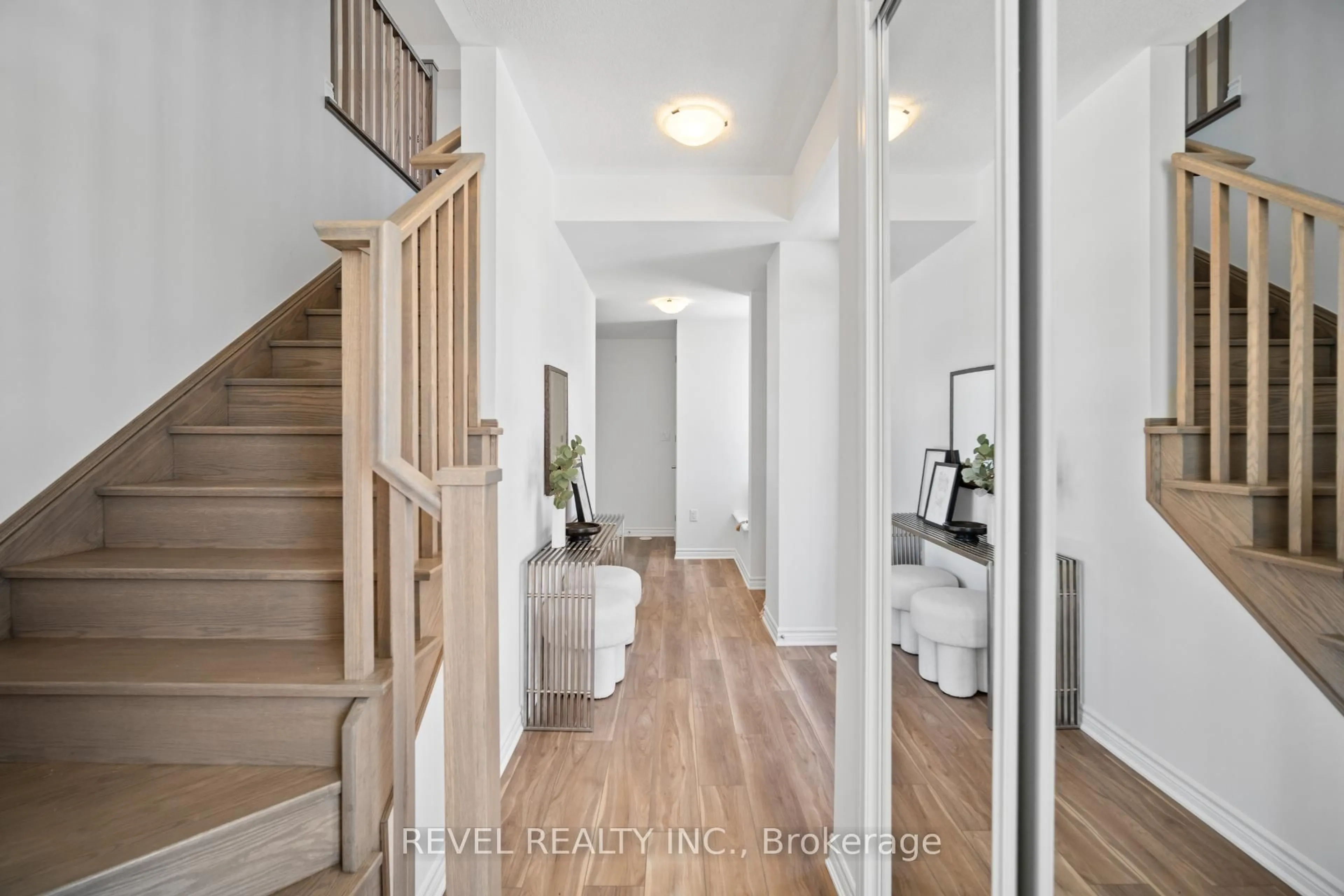 Indoor entryway for 22 Vickerman St, Brampton Ontario L7A 5M7