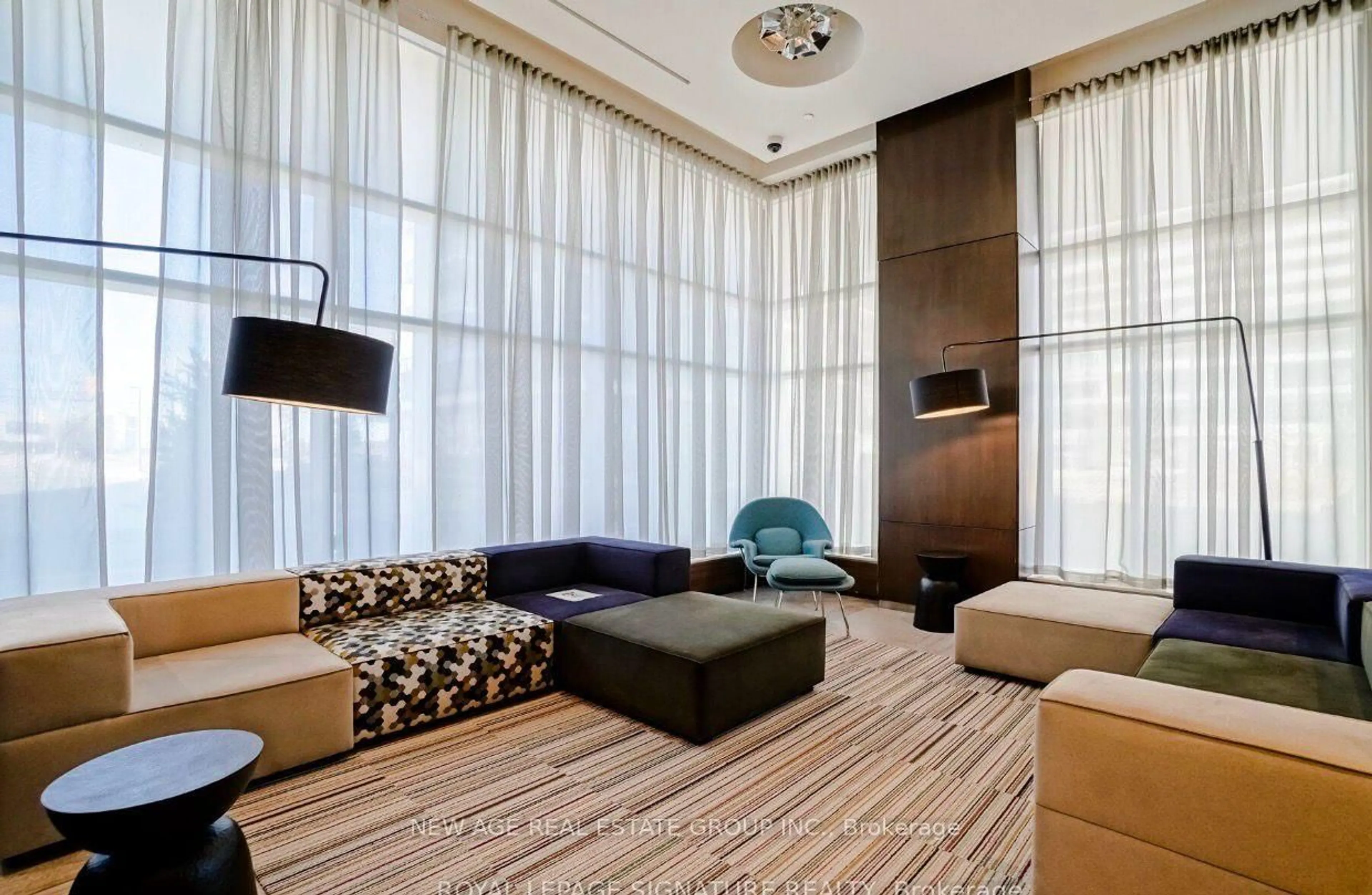 Lobby for 2560 Eglinton Ave #1001, Mississauga Ontario L5M 0Y3