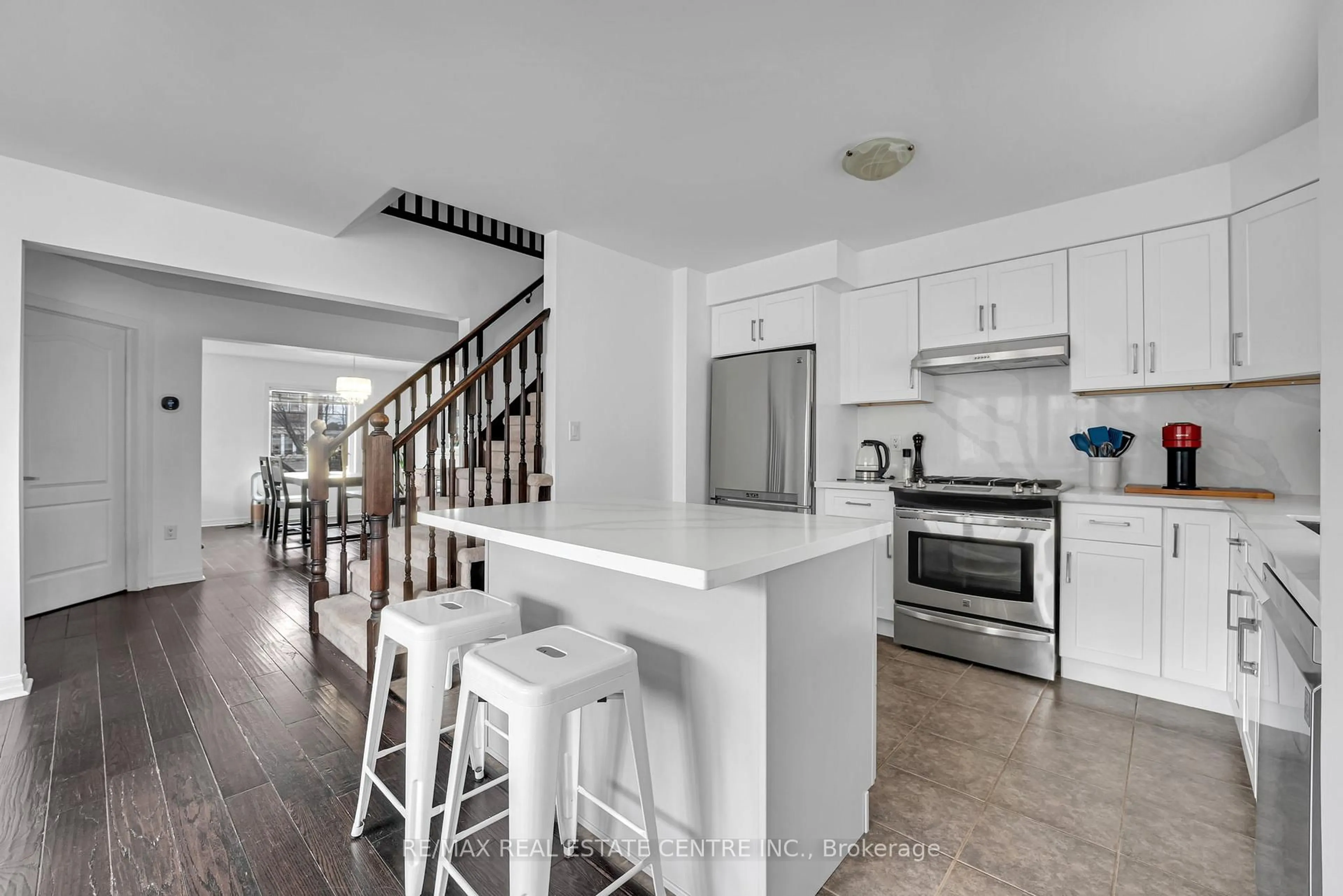 Open concept kitchen, unknown for 123 Bevington Rd, Brampton Ontario L7A 0P7