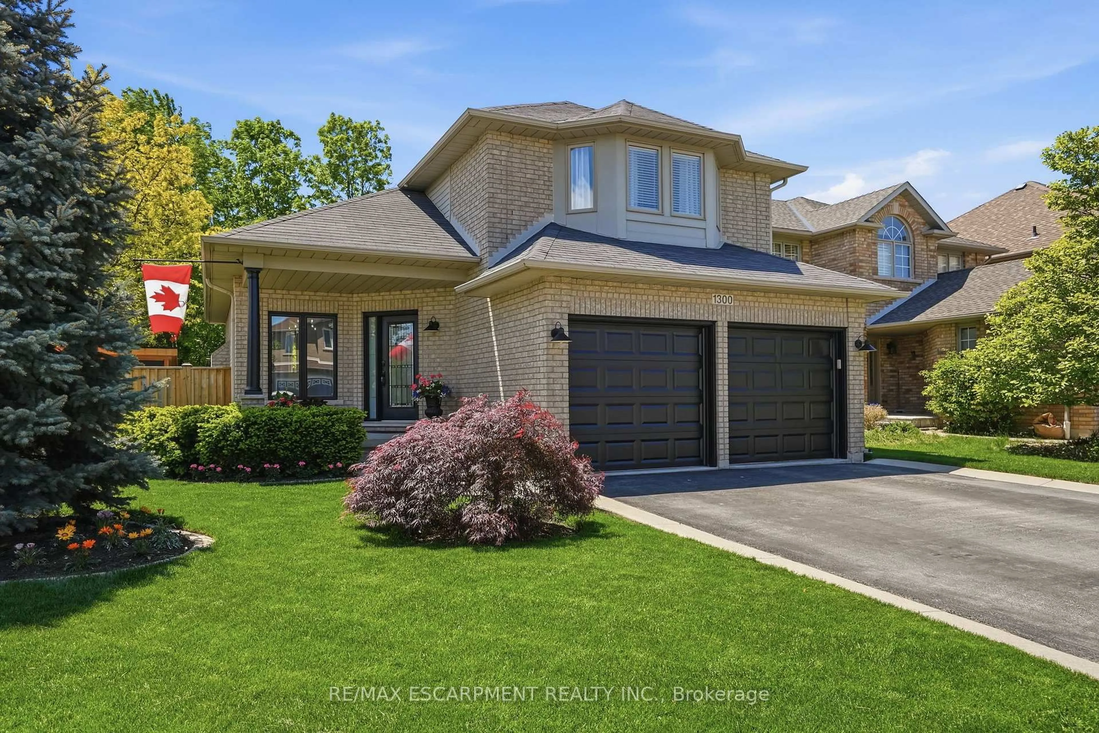 Home with brick exterior material, street for 1300 Silvan Forest Dr, Burlington Ontario L7M 4L2