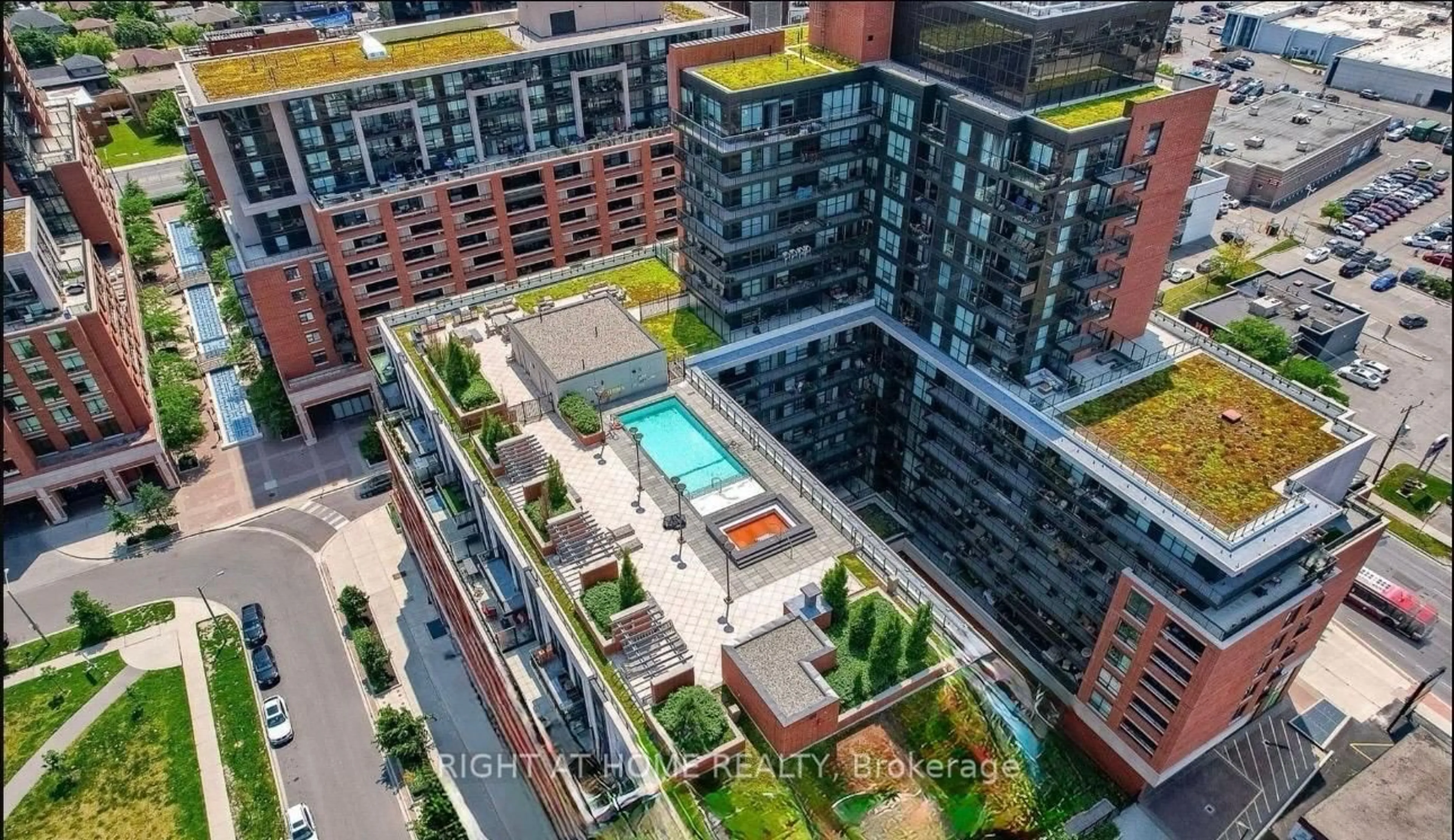 A pic from outside/outdoor area/front of a property/back of a property/a pic from drone, city buildings view from balcony for 3091 Dufferin St #608, Toronto Ontario M6A 0C4