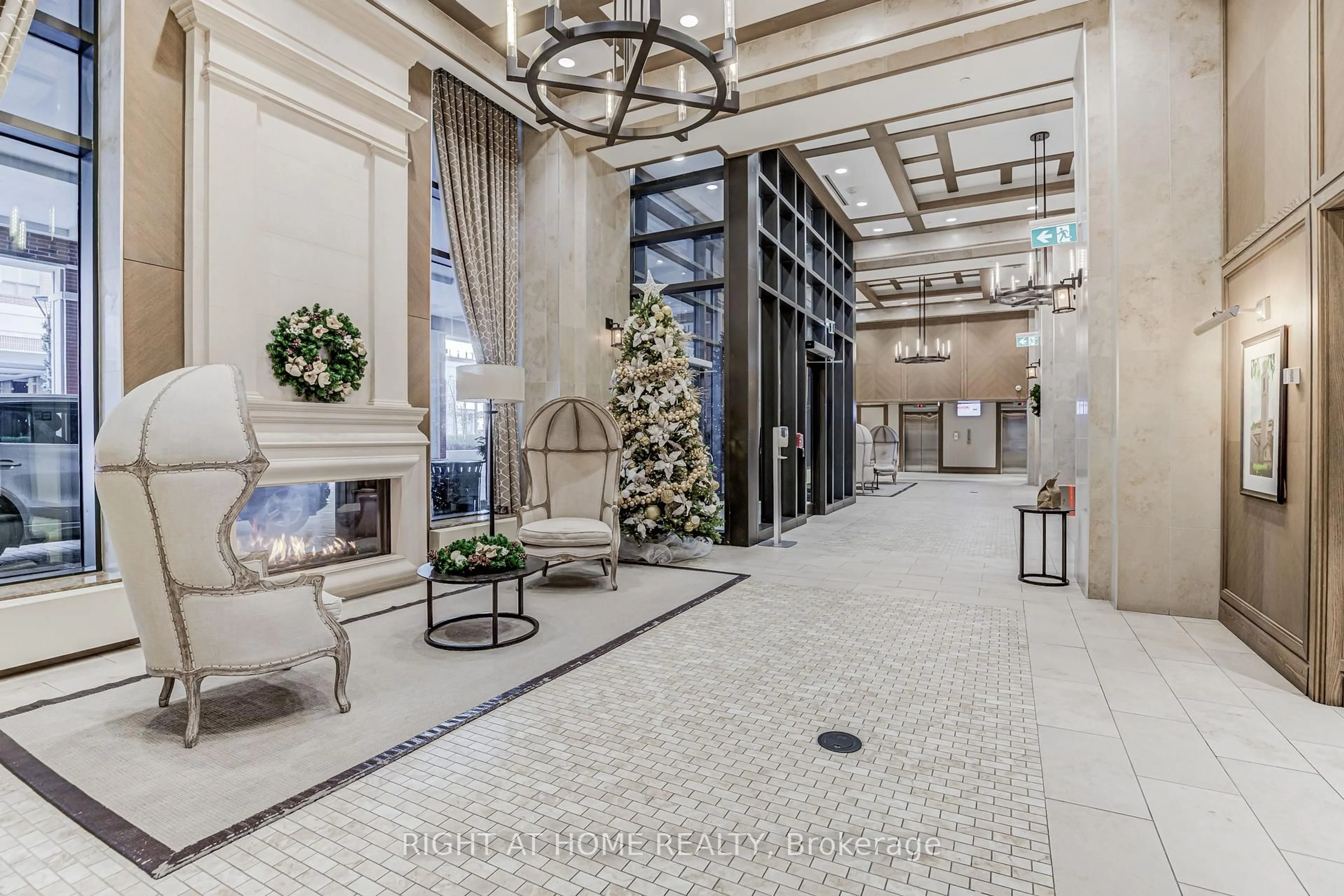 Lobby for 3091 Dufferin St #608, Toronto Ontario M6A 0C4