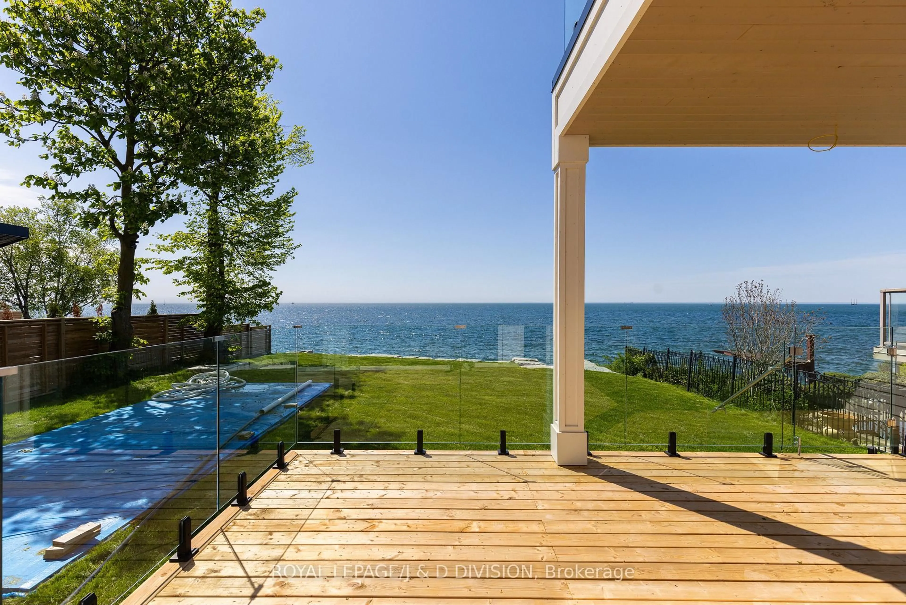 Patio, water/lake/river/ocean view for 99 Lake Promenade, Toronto Ontario M8W 1A2