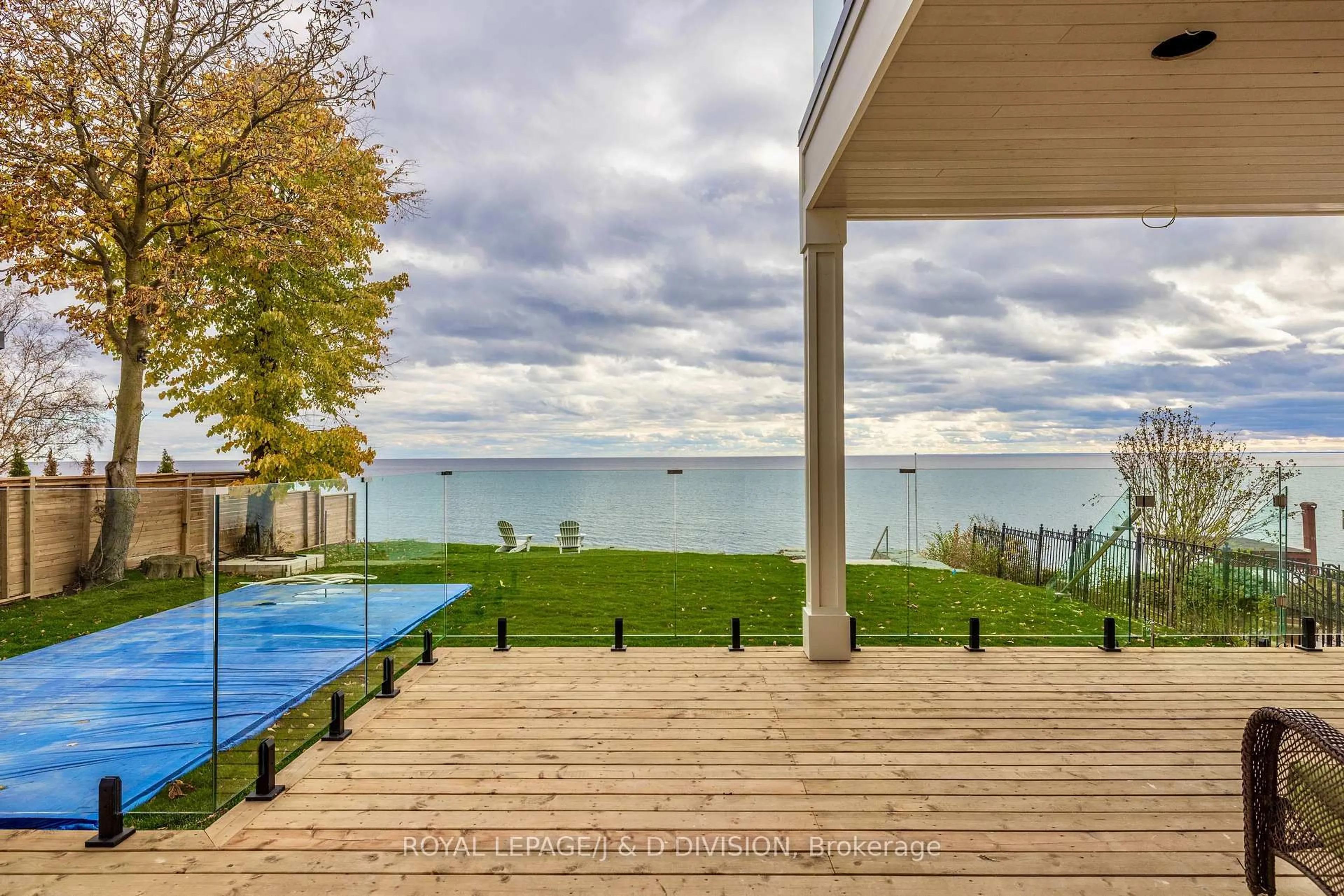 Patio, water/lake/river/ocean view for 99 Lake Promenade, Toronto Ontario M8W 1A2