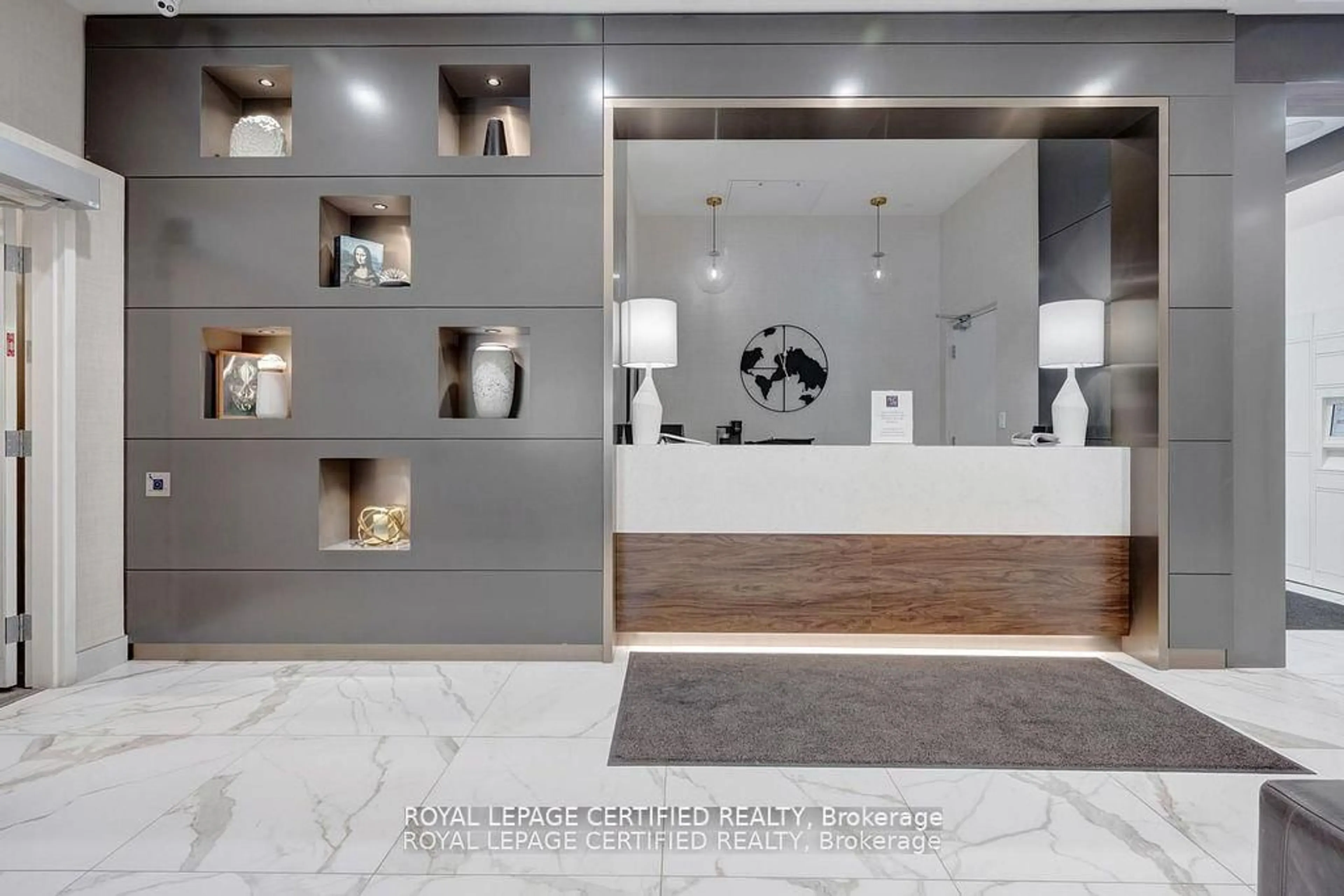 Indoor entryway for 1050 Main St #114, Milton Ontario L9T 9M3