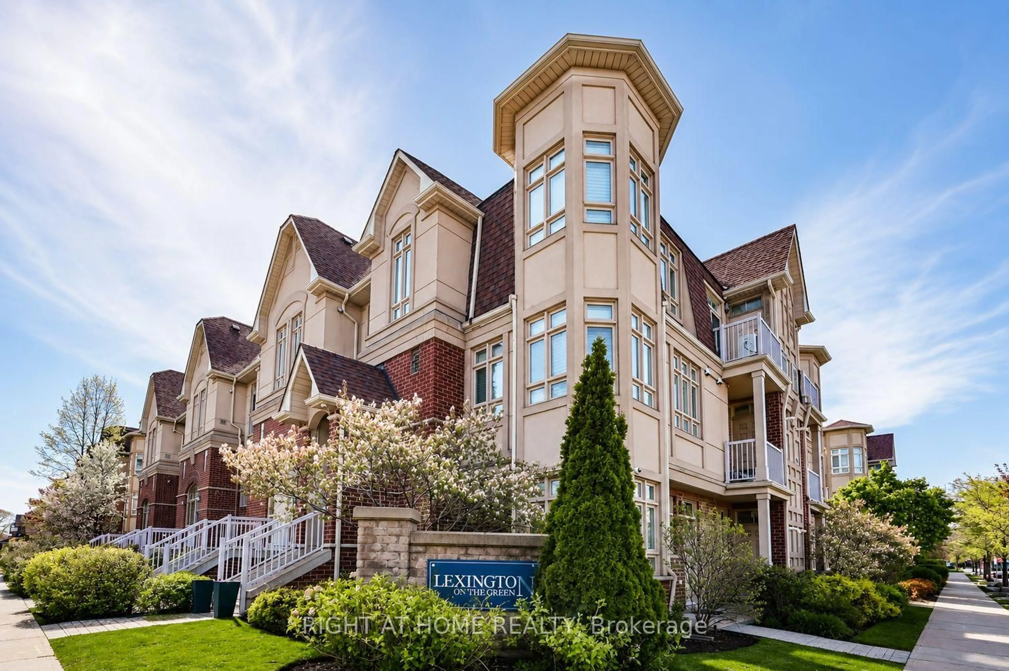 Unknown for 1949 Lawrence Ave #8, Toronto Ontario M9N 1H3