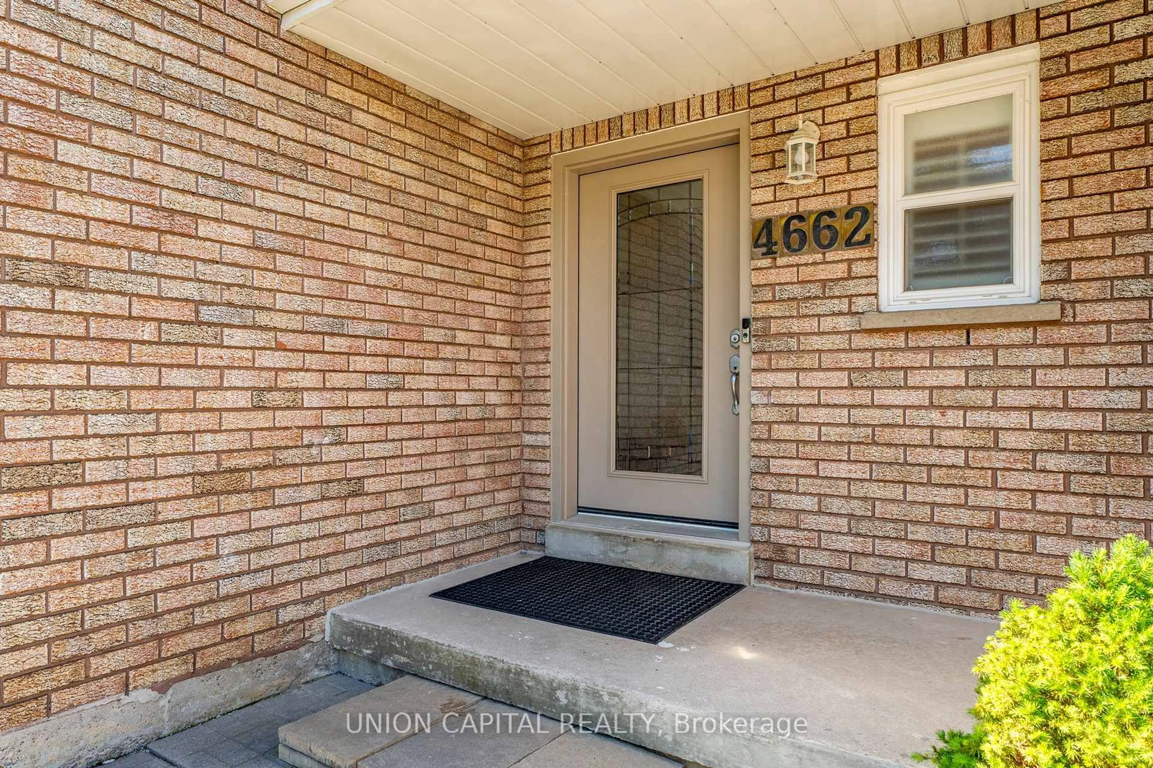 Unknown for 4662 Wayside Crt, Mississauga Ontario L5V 1G1