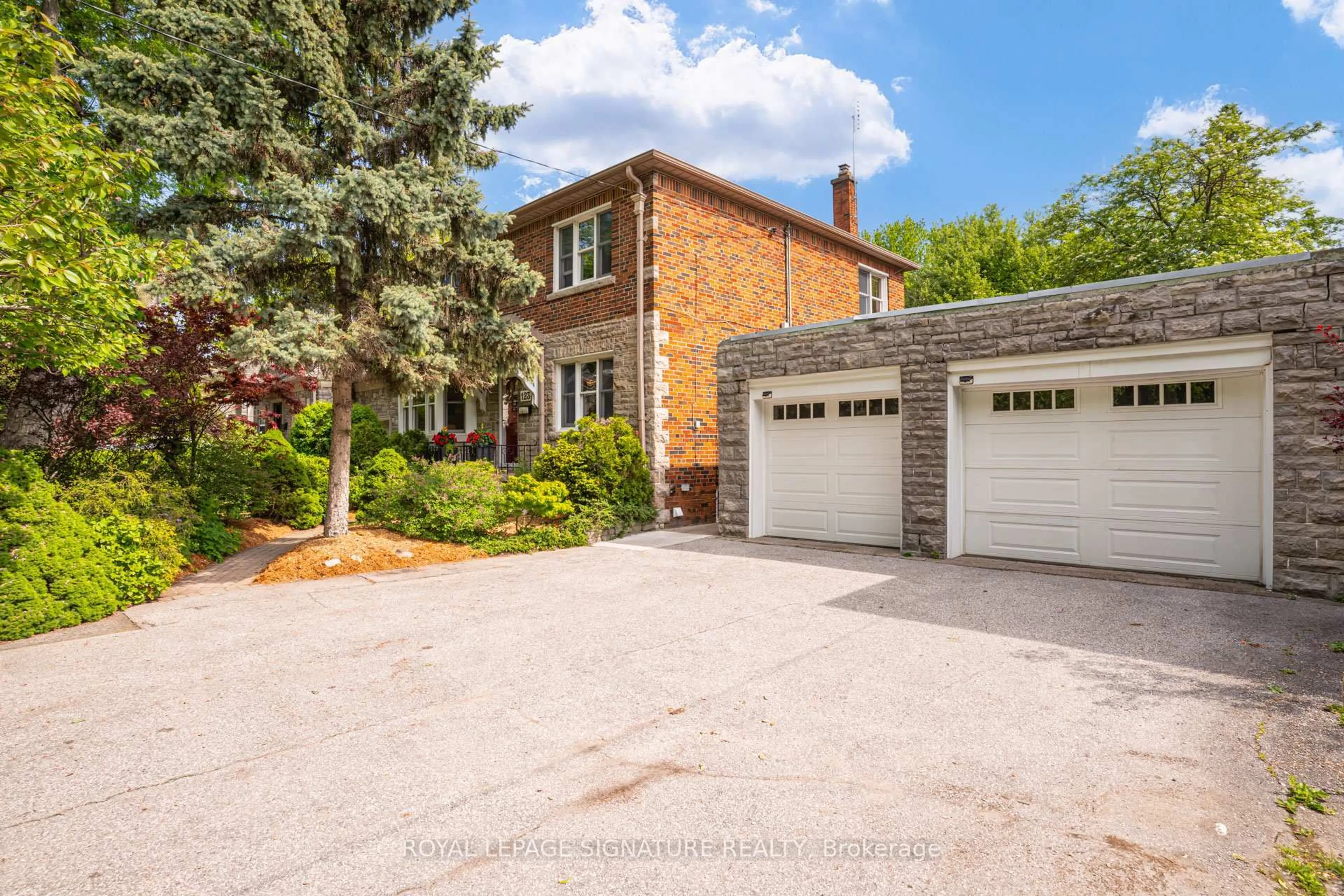 Home with brick exterior material, street for 123 South Kingsway, Toronto Ontario M6S 3T5