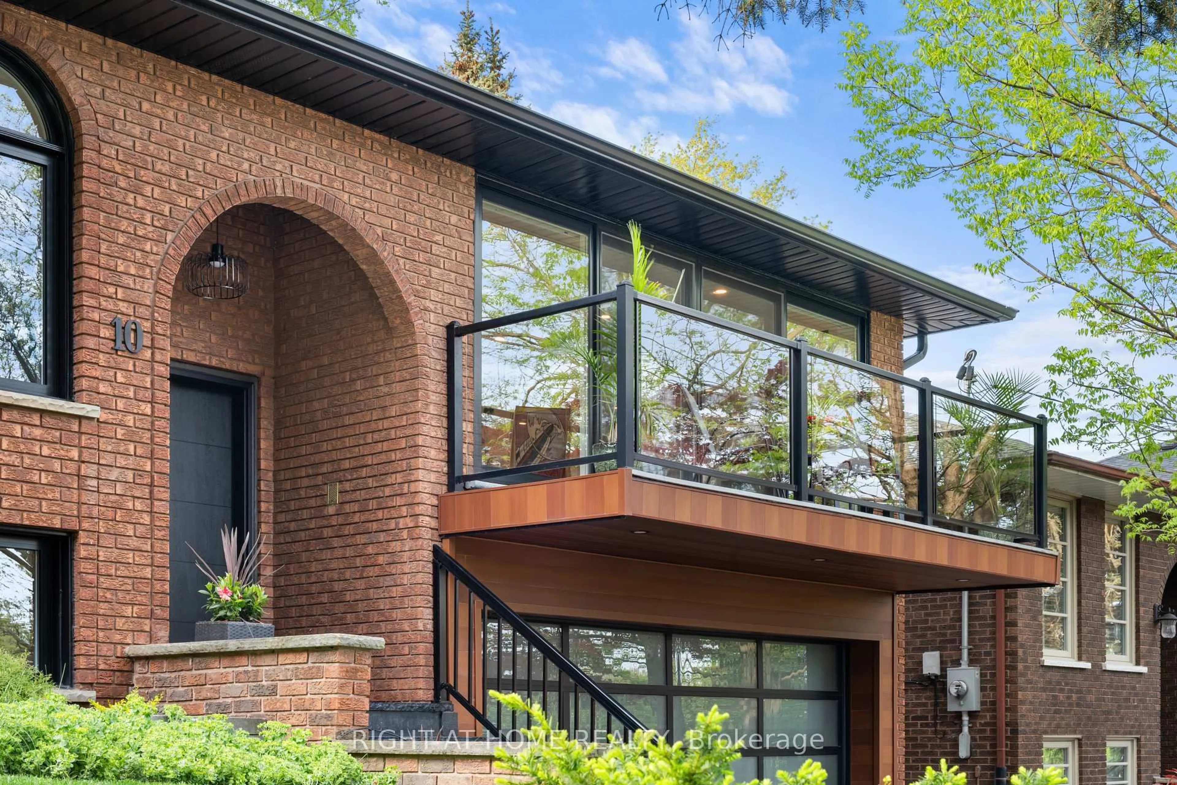 Home with brick exterior material, unknown for 10 Wingrove Hill, Toronto Ontario M9B 2C6